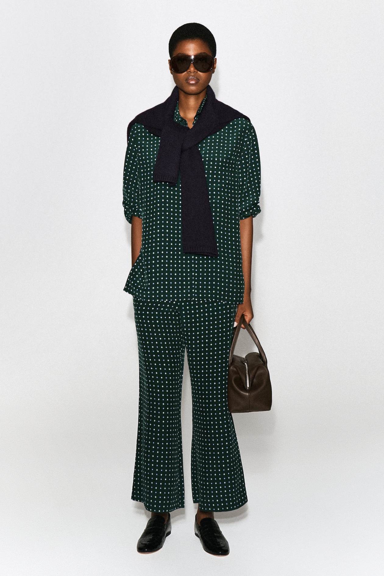 GEOMETRIC-PRINT CROPPED FLARED PANTS — GREEN / PRINTED