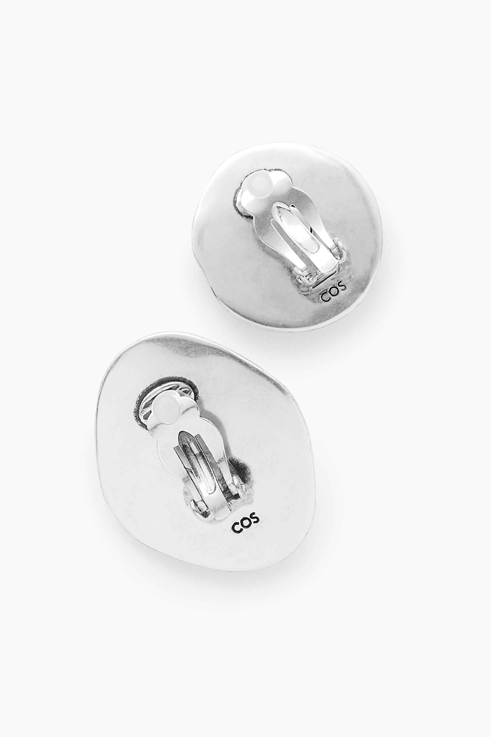 MISMATCHED ORGANIC-SHAPED EARRINGS - SILVER | COS