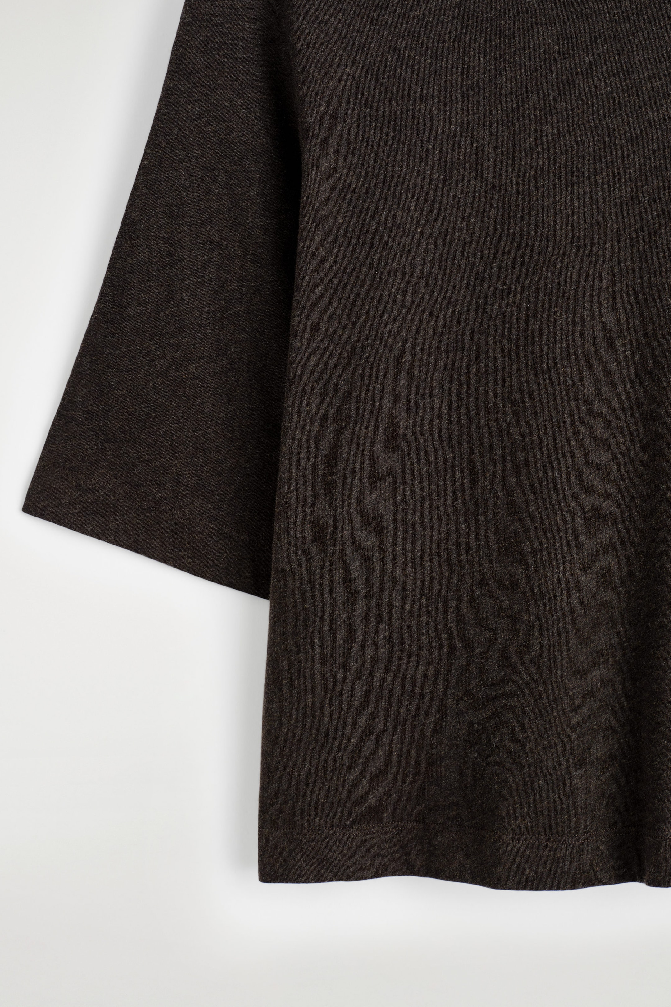 StillMedia/DescriptiveDetail