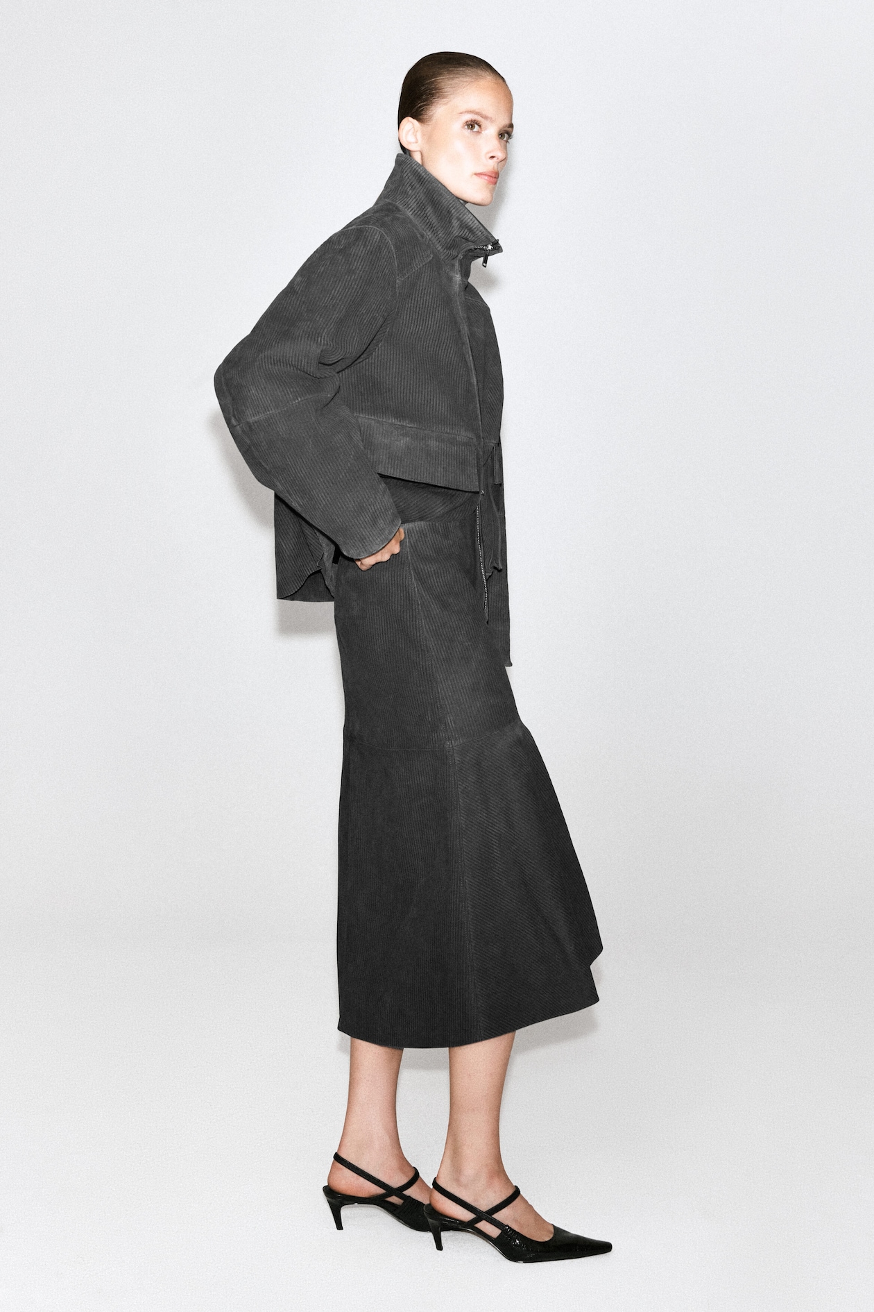 CORDED SUEDE FLARED MIDI SKIRT — ANTHRACITE