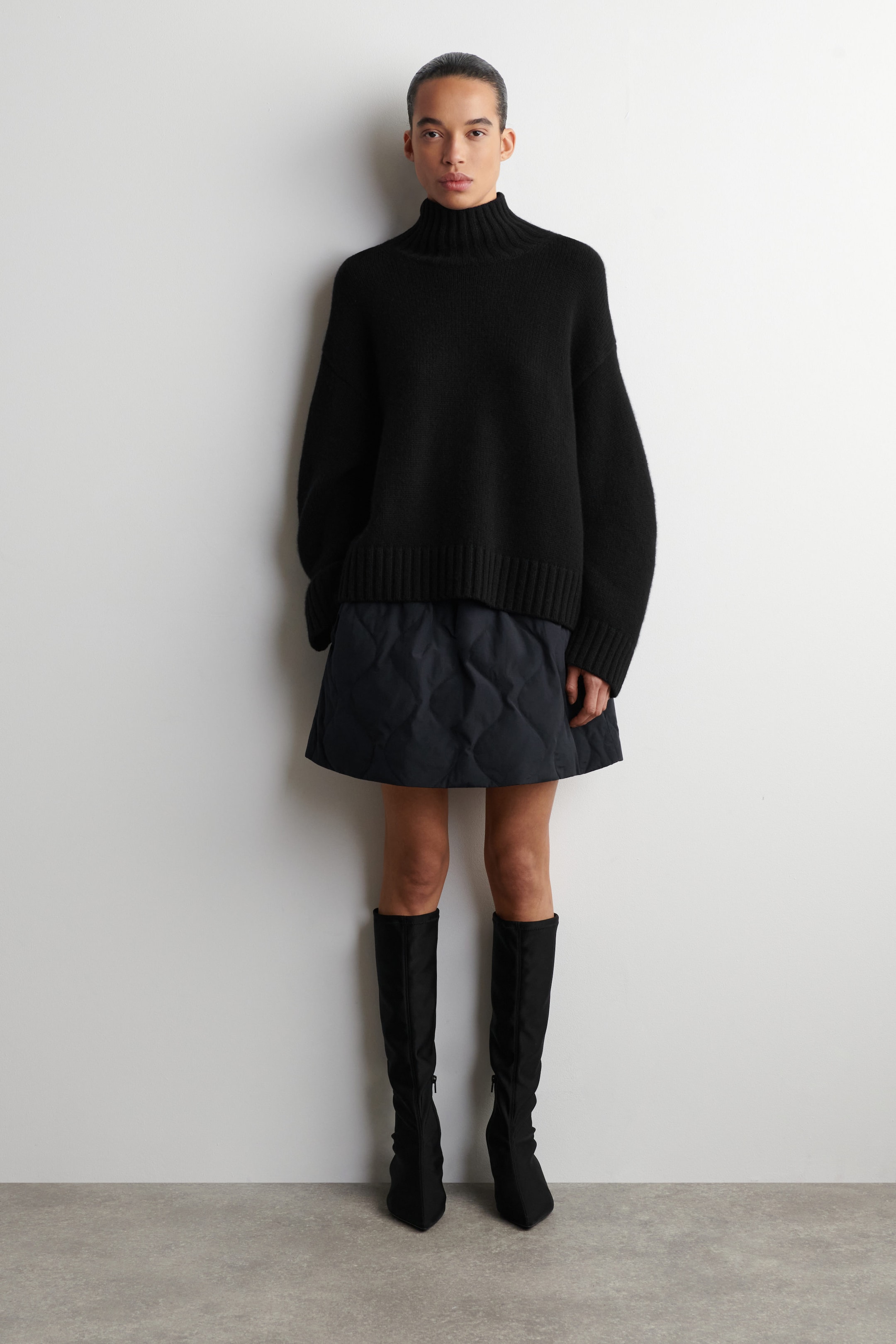 QUILTED DOWN MINI SKIRT