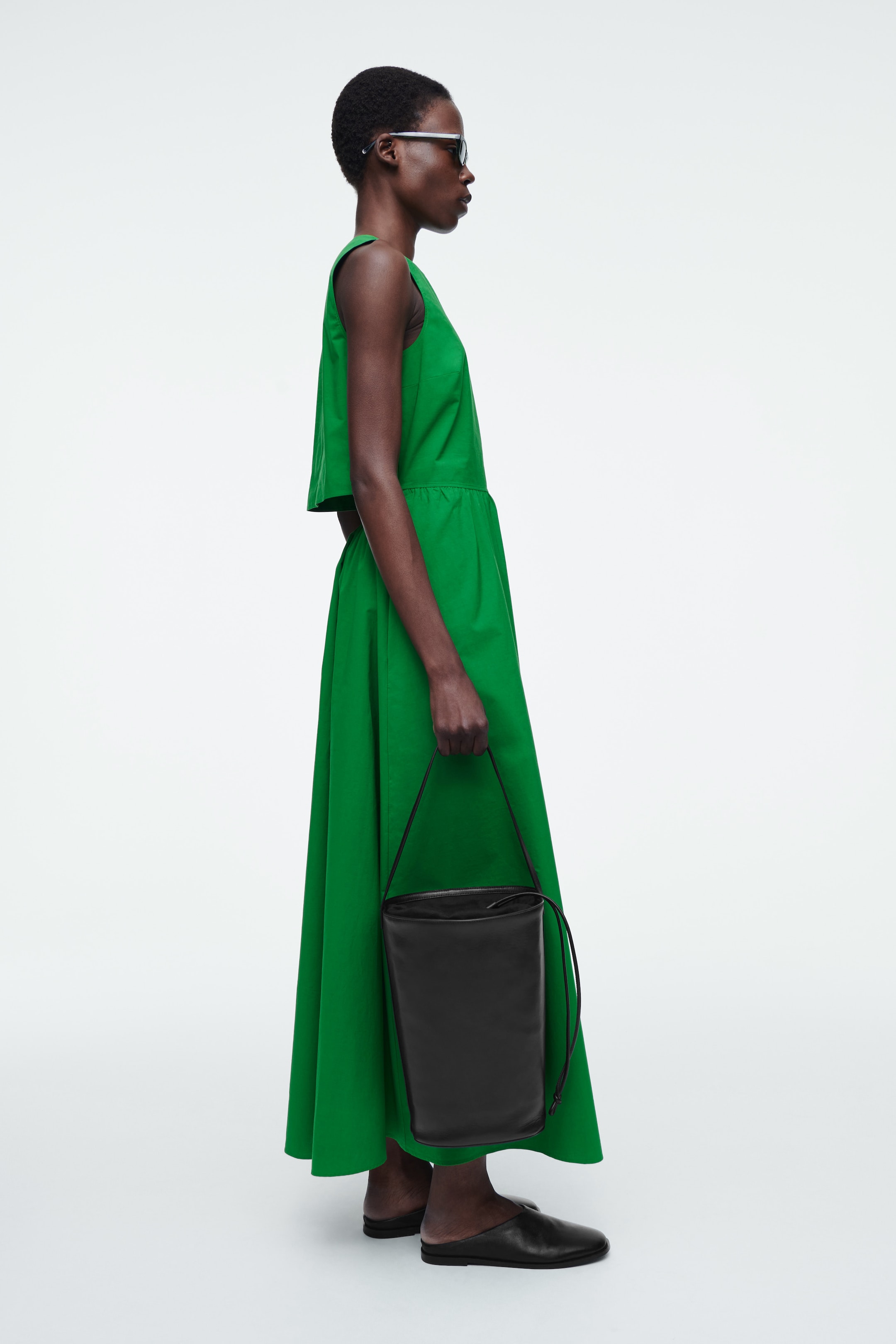 View larger image: OPEN-BACK COTTON MAXI DRESS - GREEN - Ladies | H&M GB 2