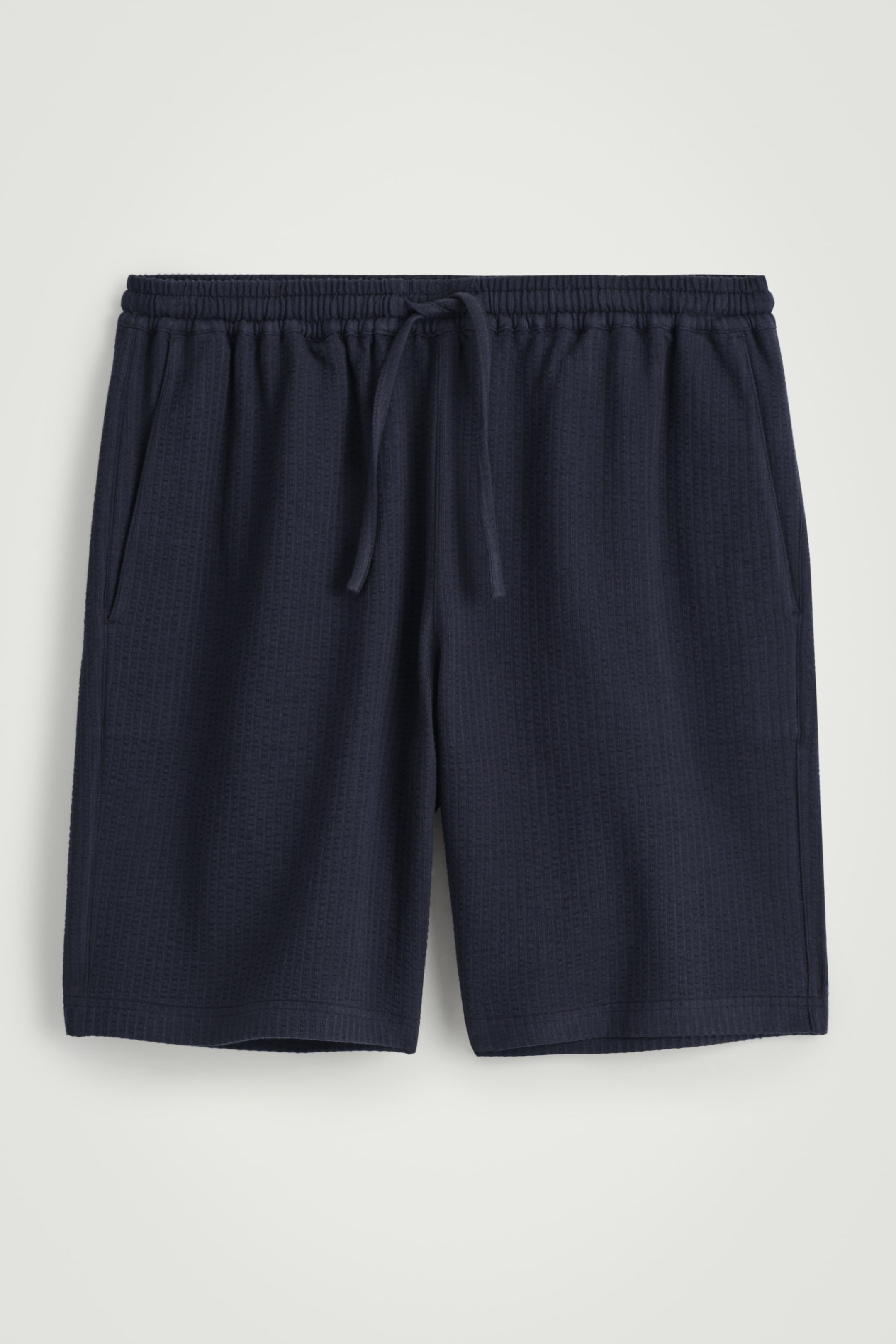 Grösseres Bild ansehen: SHORTS AUS SEERSUCKER MIT KORDELZUGBUND - NAVYBLAU - HERREN | H&M CH 5