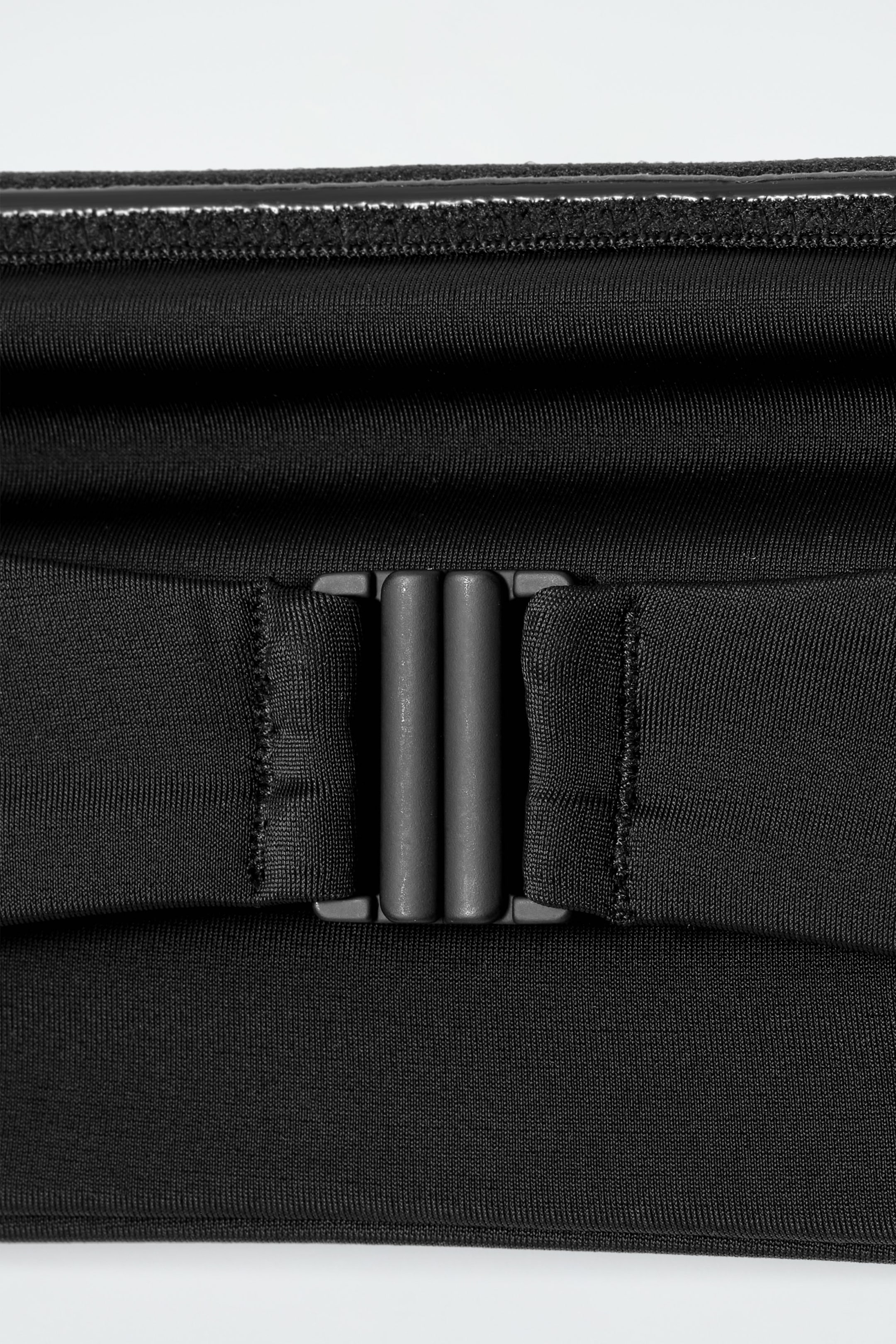 StillMedia/DescriptiveDetail