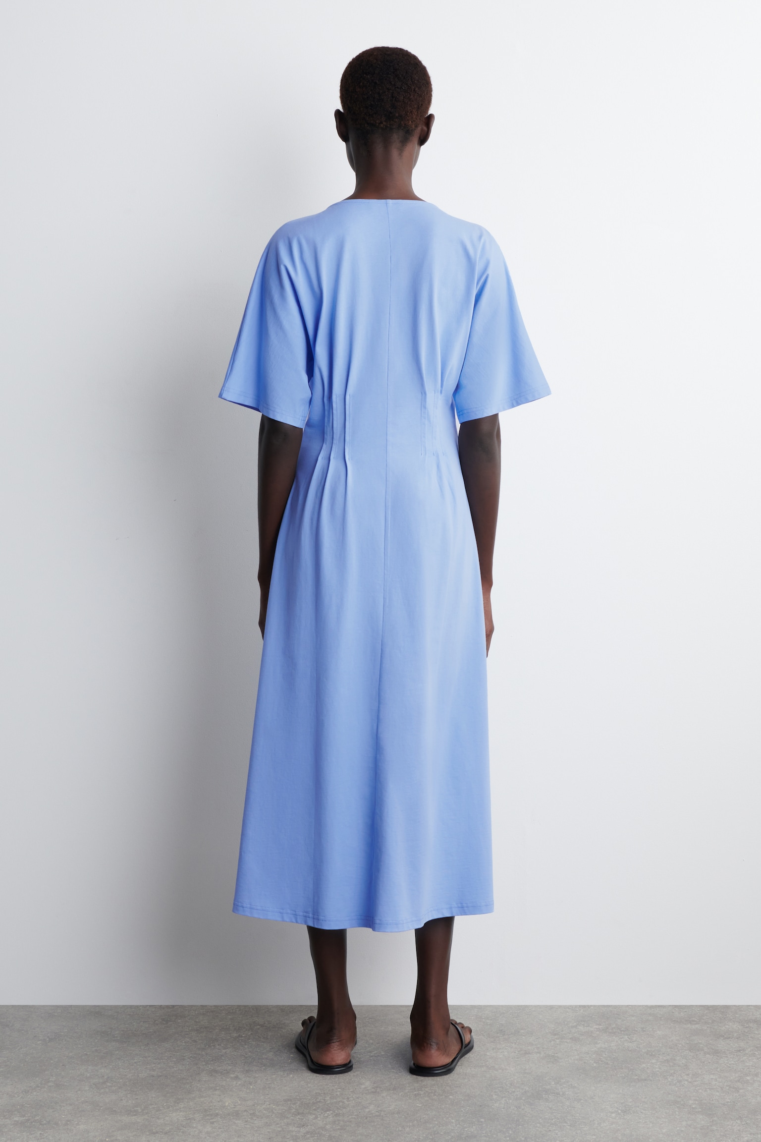VESTIDO DE ALGODÓN CON DETALLES PLISADOS - AZUL CLARO/AZUL MARINO - 4