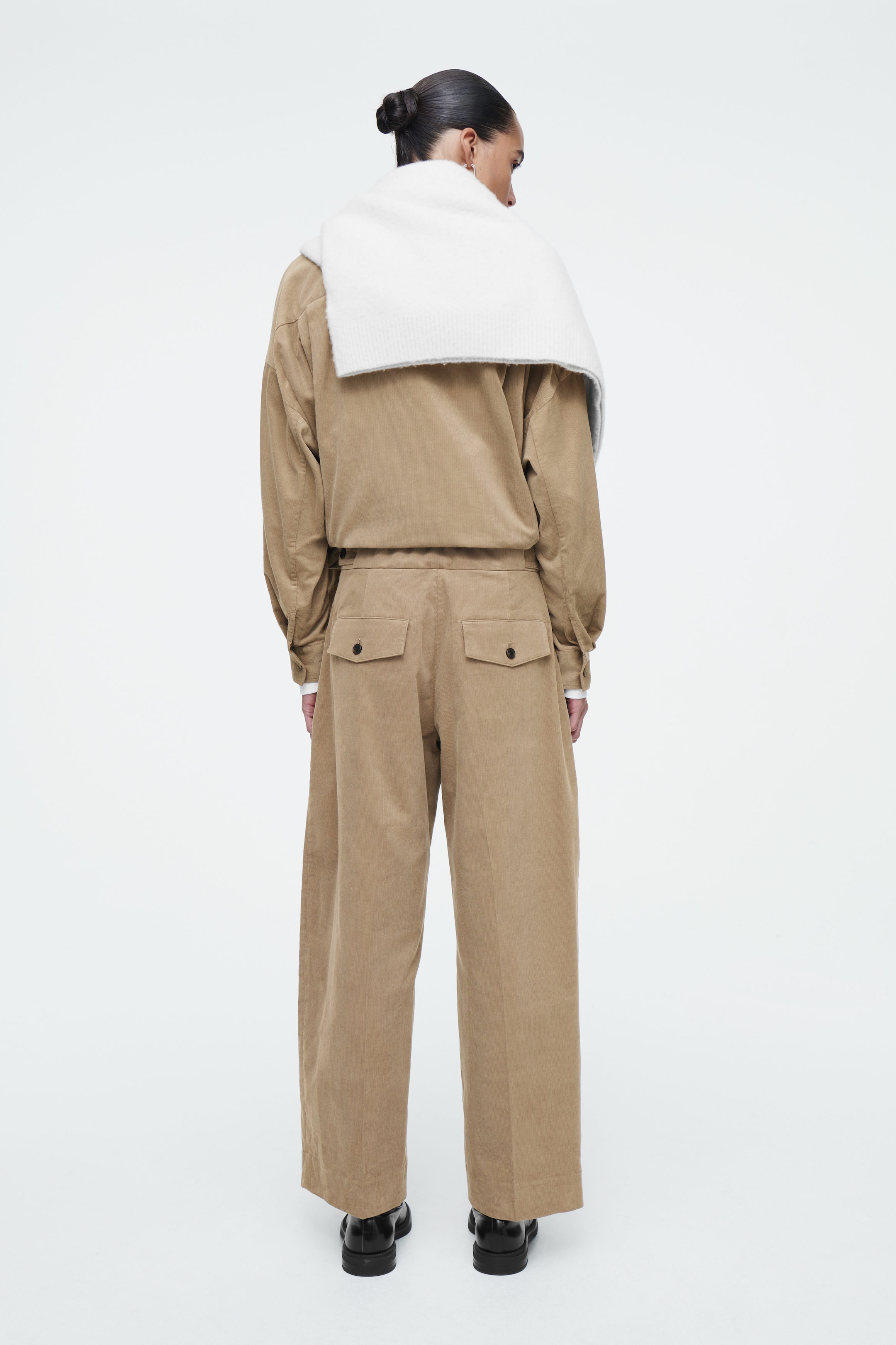 CROPPED CORDUROY TROUSERS