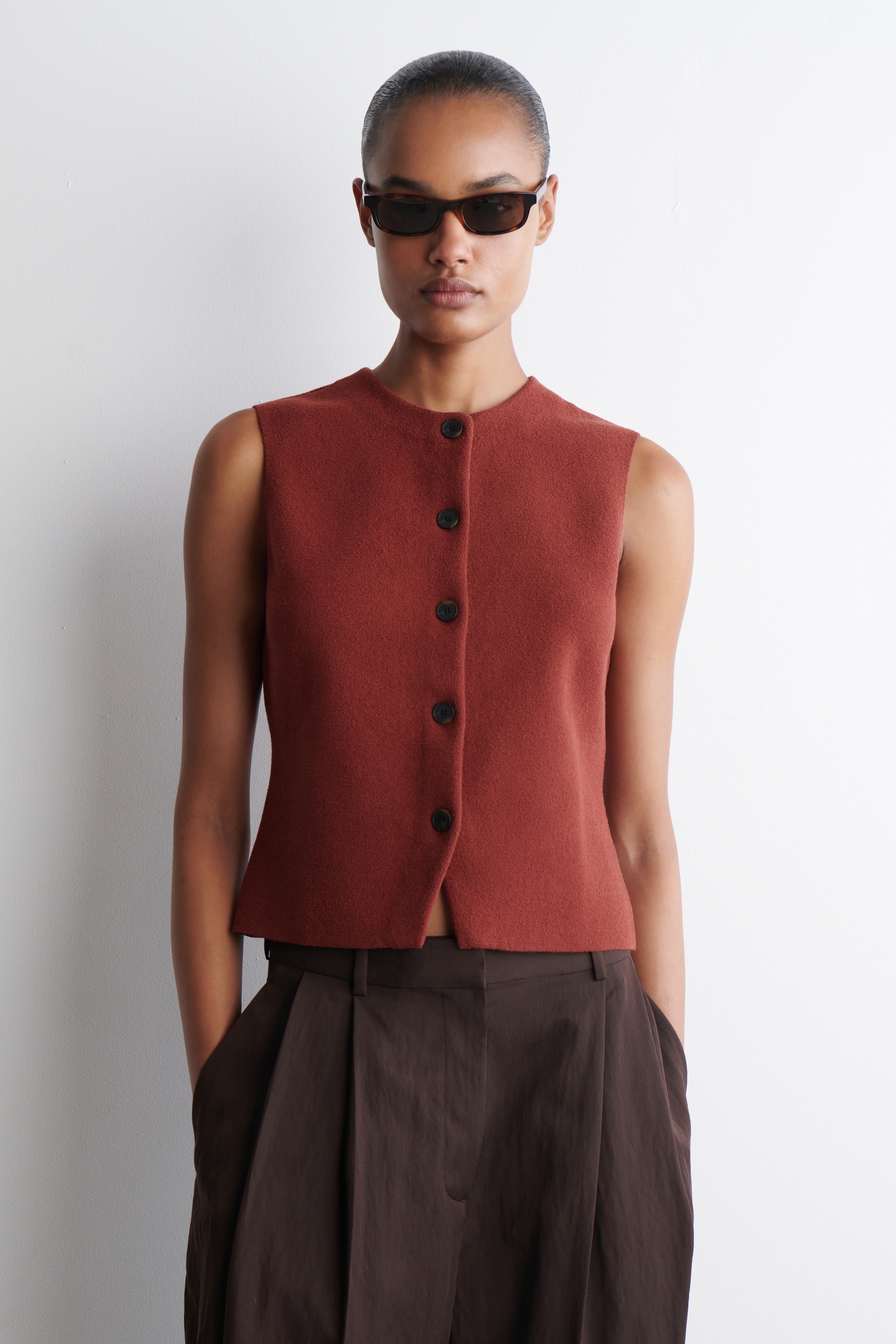 Visualizza immagine più grande: GILET IN COTONE LAVORATO A MAGLIA - ROSSO SCURO - DONNA | H&M IT 1
