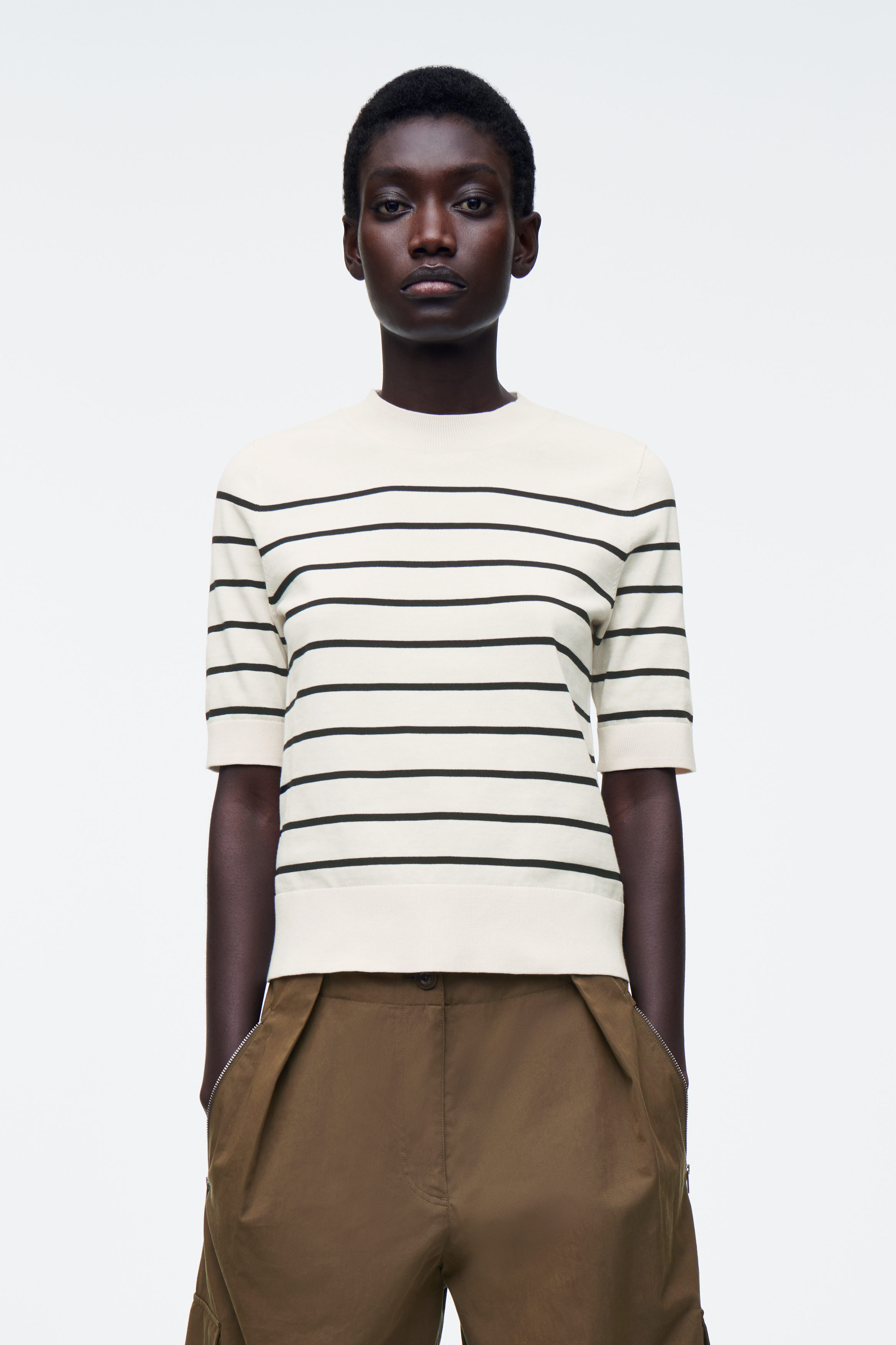 Tシャツ・カットソー Uno Frfy Short Sleeve T Shirt (2color) Men's Focus-T | Pink | On United States