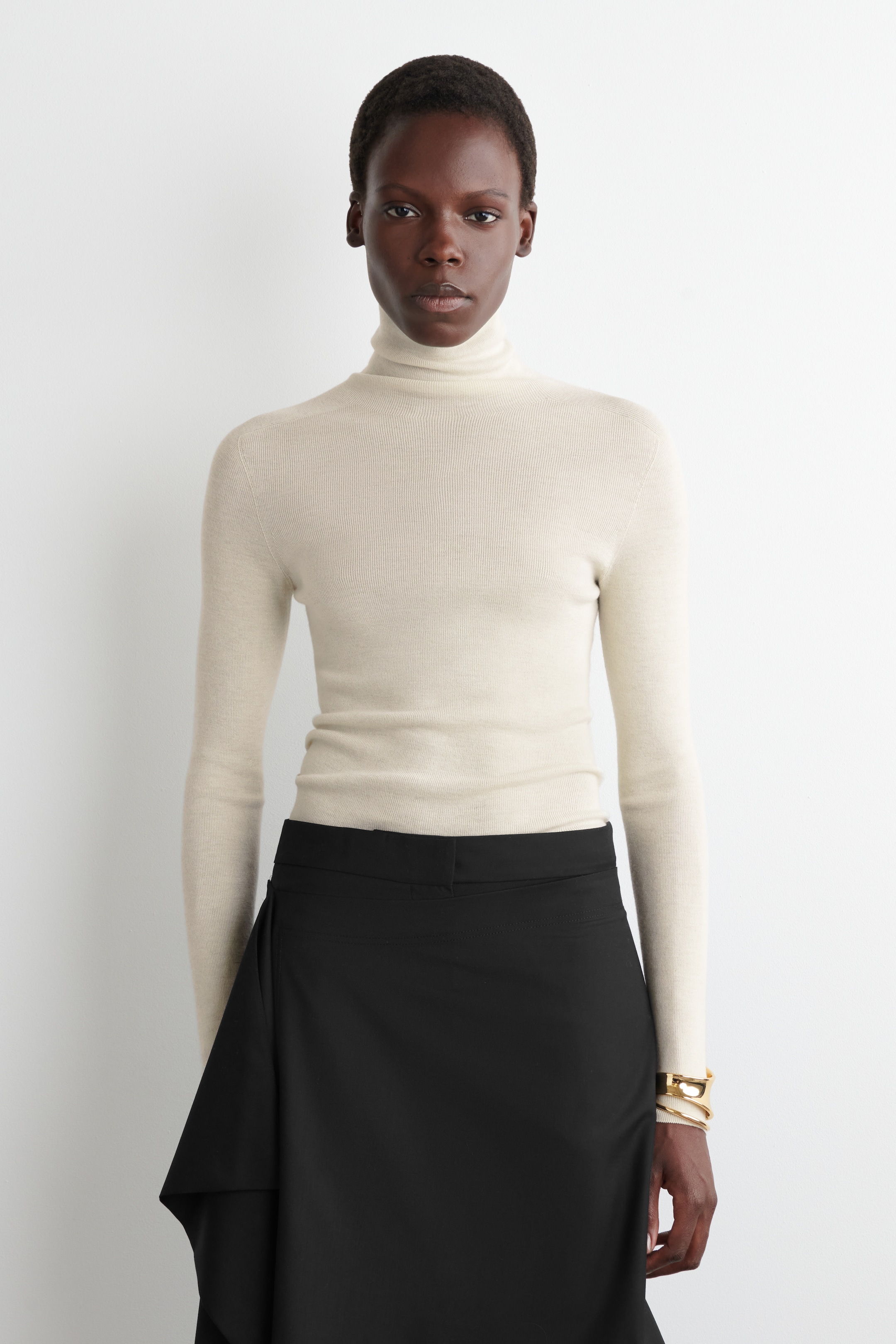 View larger image: SPARKLY SEAMLESS WOOL TOP - CREAM - Ladies | H&M GB 1