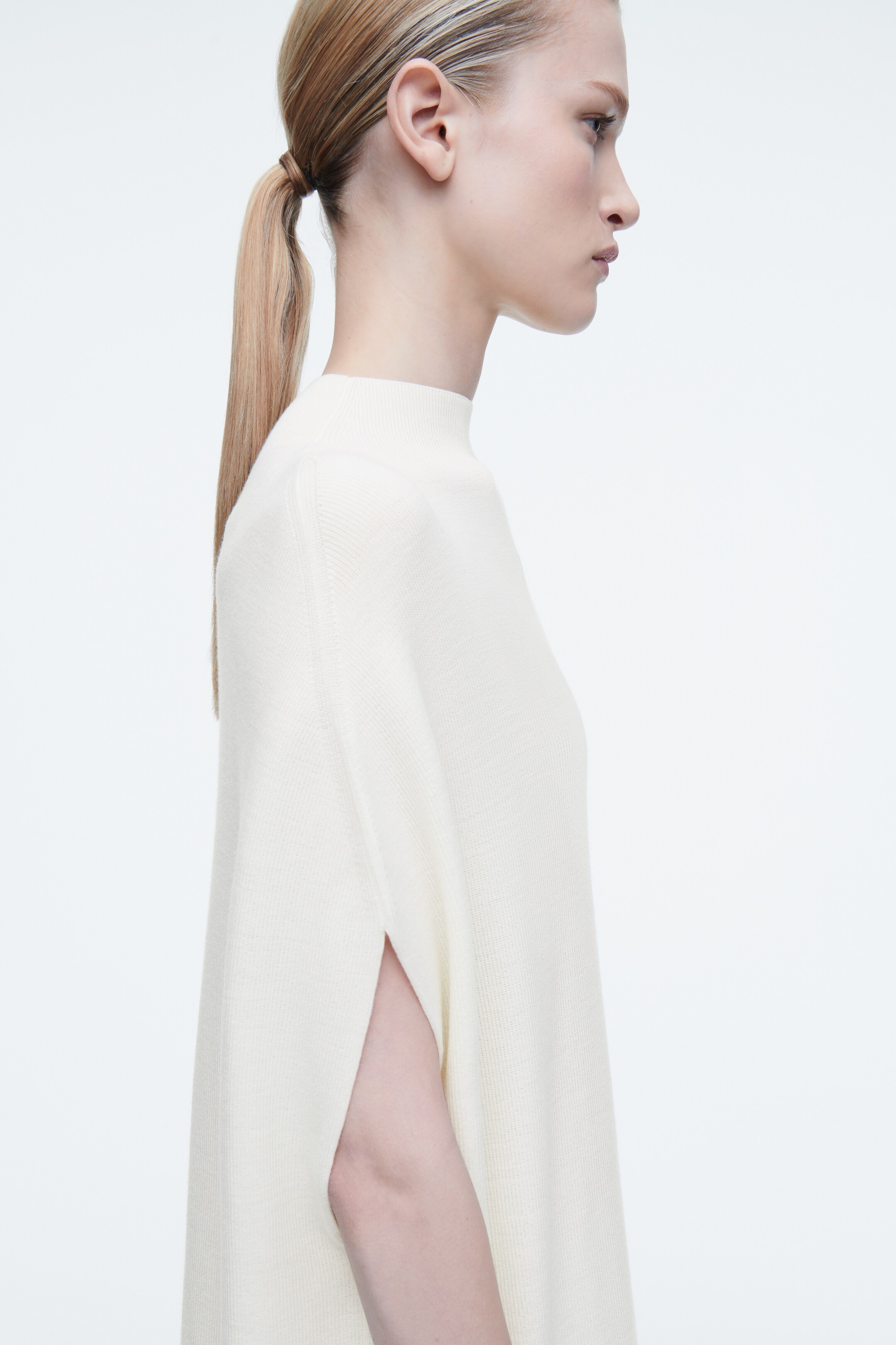 Ver imagen más grande: VESTIDO ENVOLVENTE DE LANA - BLANCO ROTO - MUJER | H&M ES 6