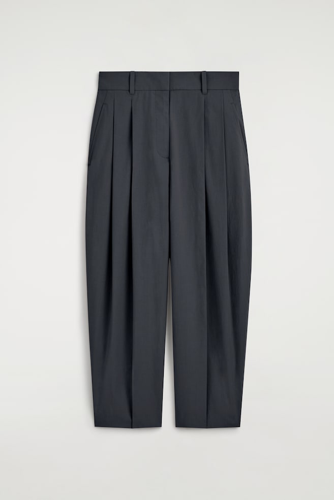 PANTALONI CROIȚI DIN BUMBAC, CU PICIOARE TIP BUTOI - BLEUMARIN/BEJ - 1