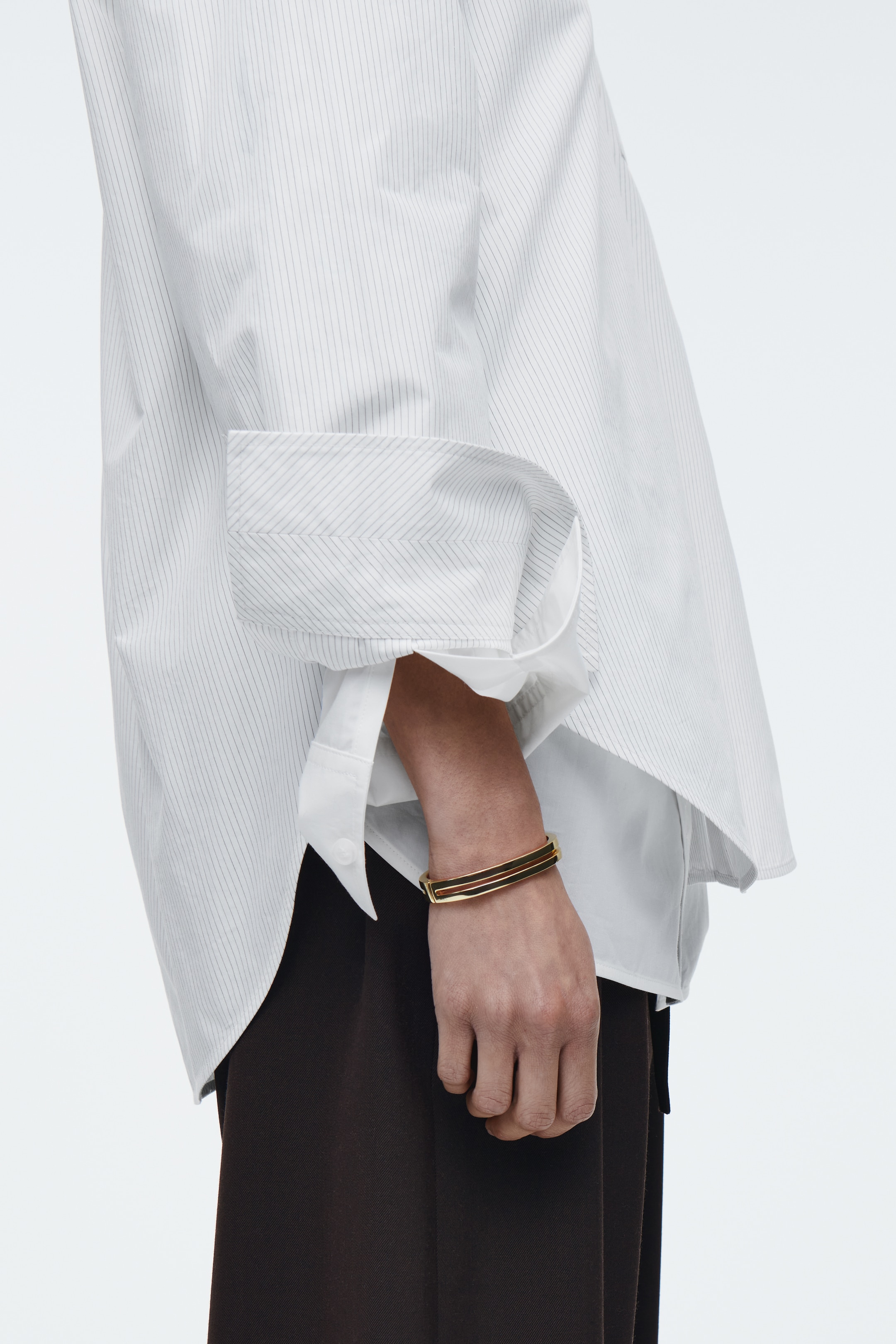 Agrandir l'image: JONC EFFET SUPERPOSÉ - DORÉ - FEMME | H&M BE 1