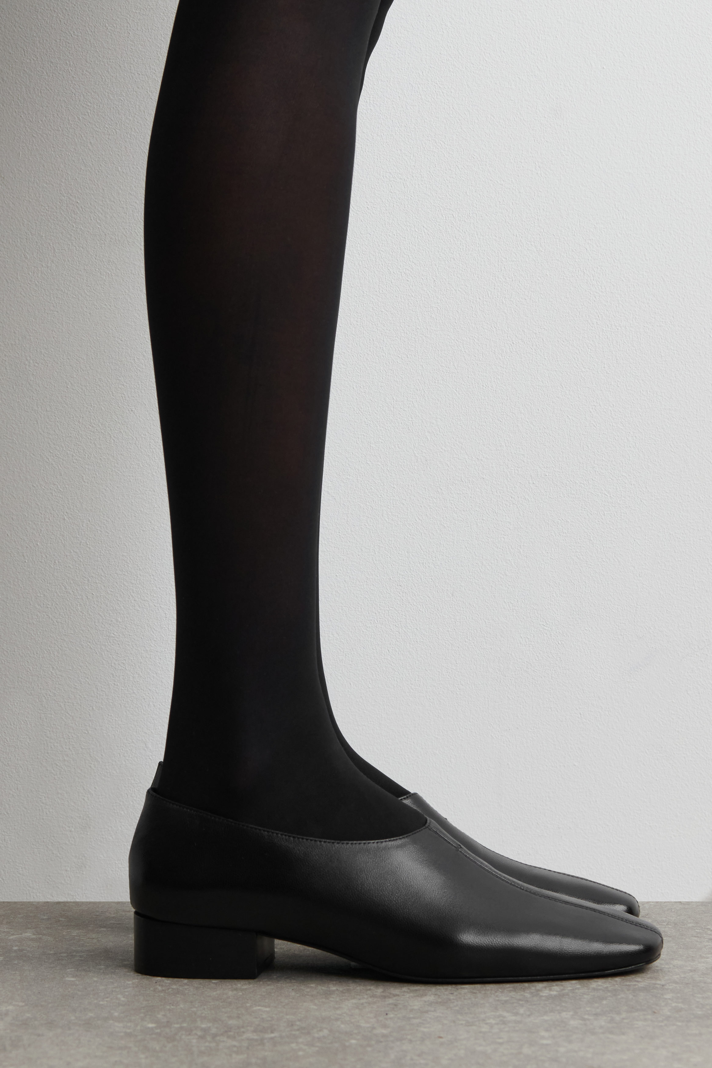 SQUARE-TOE LEATHER HEELED SHOES - BLACK | COS US