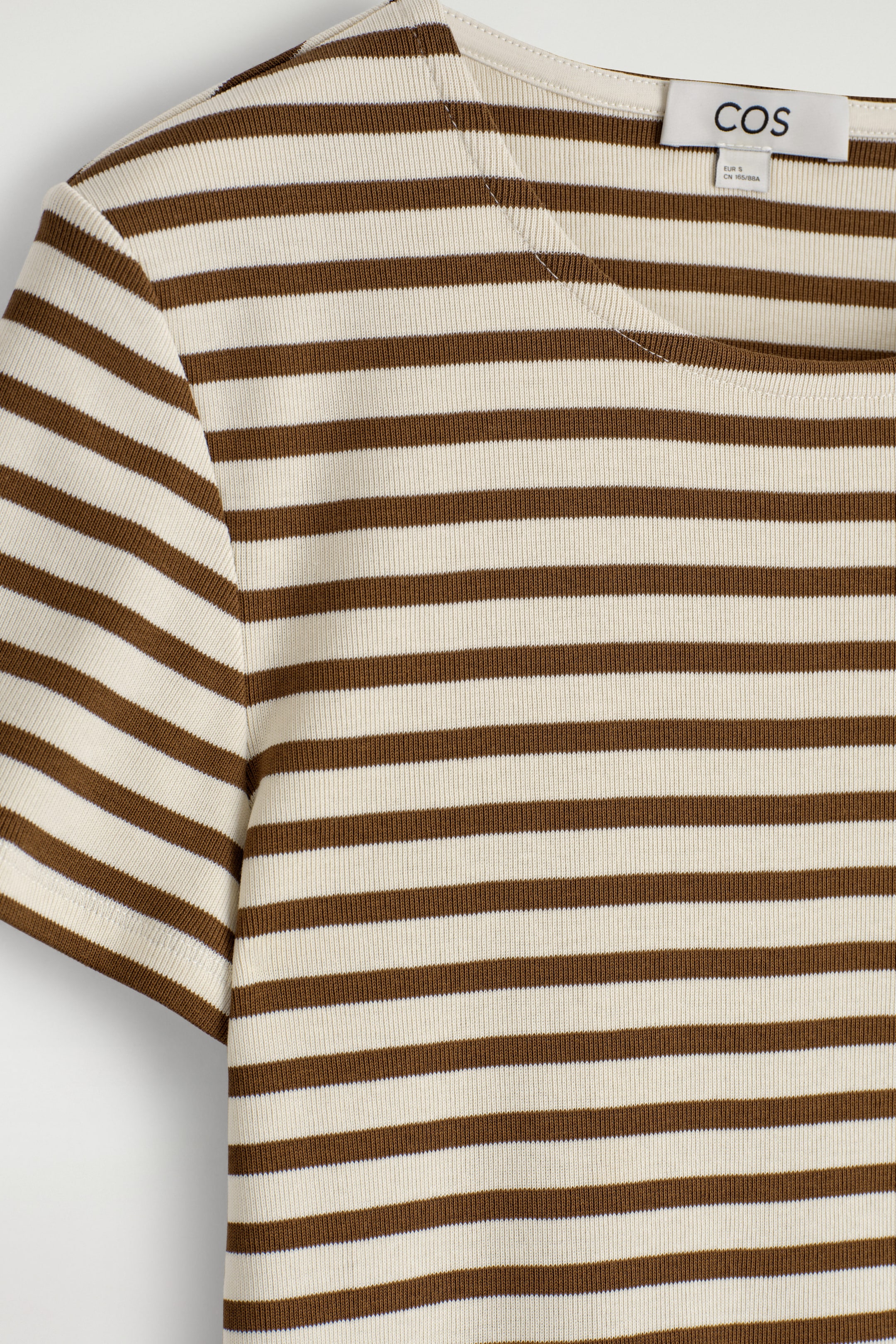 StillMedia/DescriptiveDetail