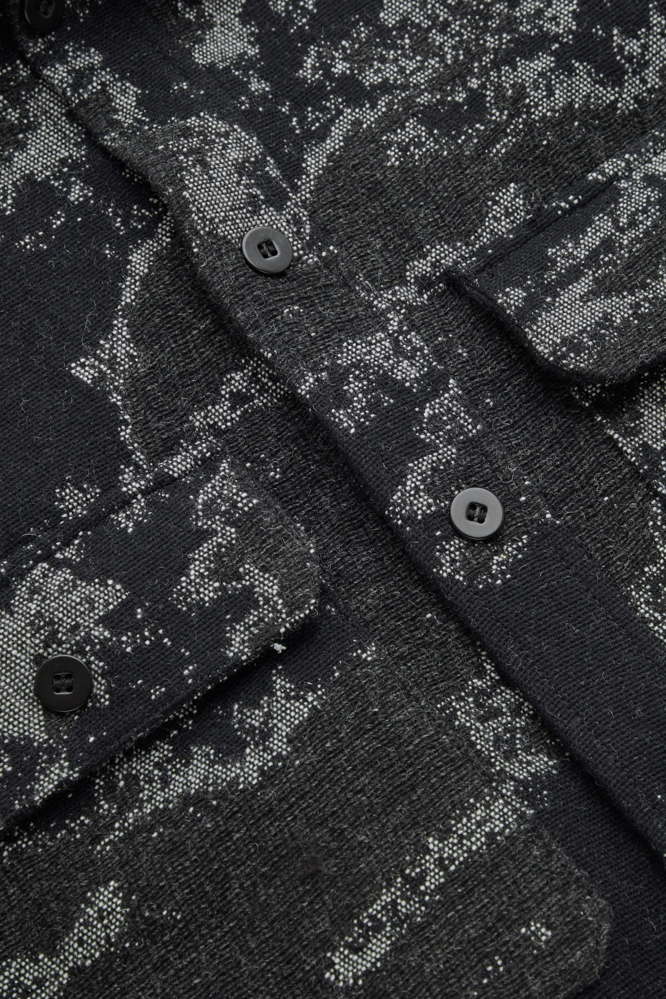 StillMedia/DescriptiveDetail