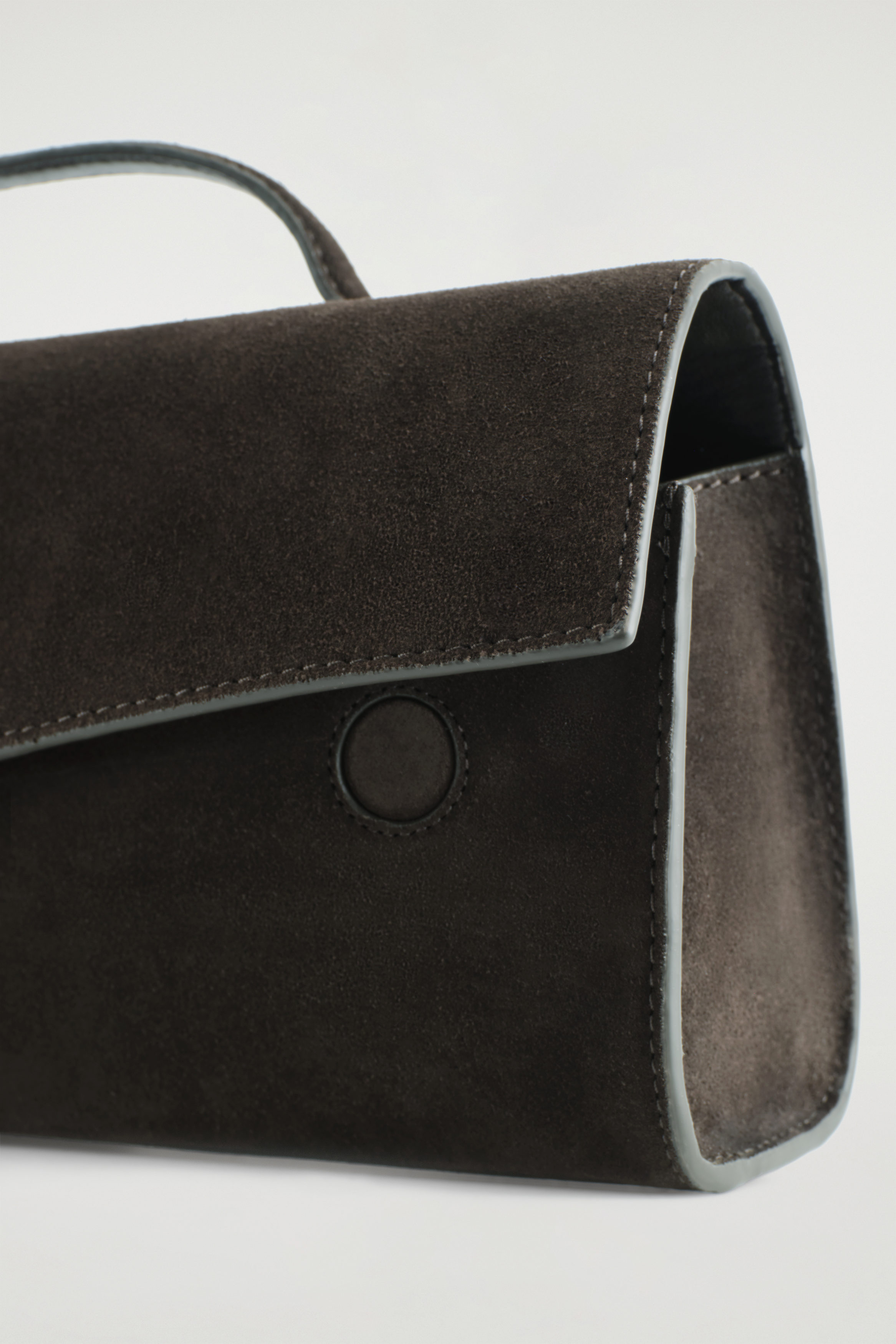 【ffroi】suede box clutch large GALLERY CLUTCH BAG - SUEDE - DARK BROWN | COS