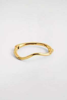 SCULPTED BANGLE — GOLD 3