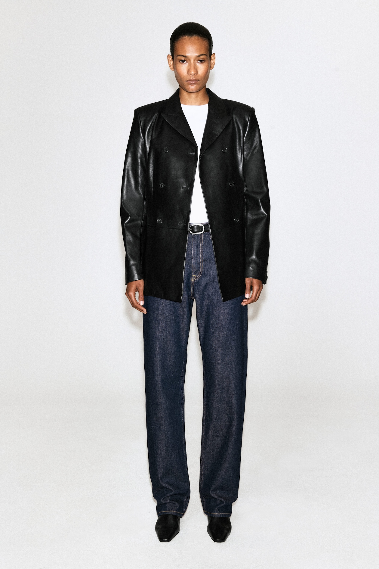 CHORD STRAIGHT-LEG JEANS — DARK INDIGO