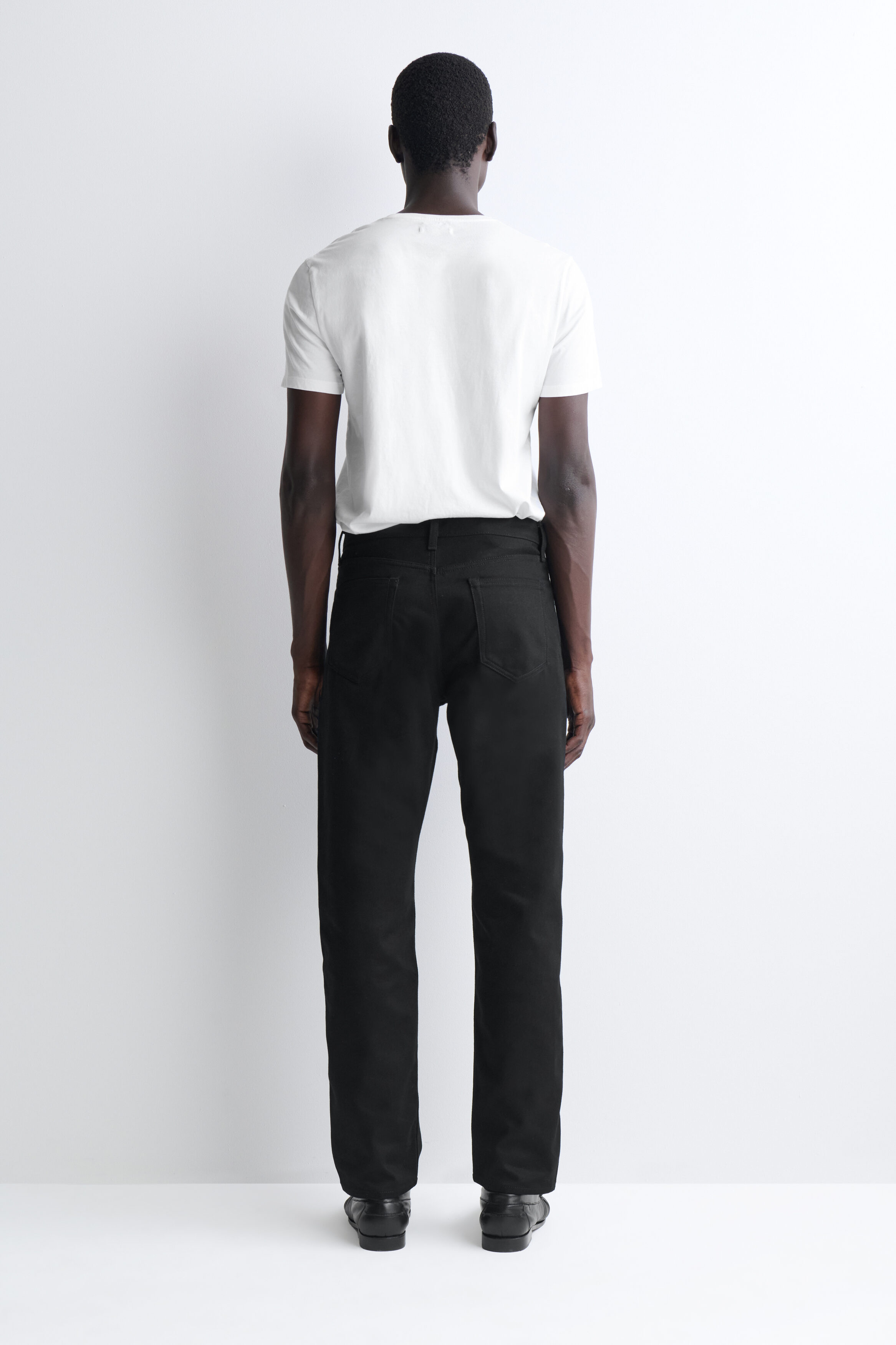 SIGNATURE REGULAR-FIT STRAIGHT-LEG JEANS - thumbnail 10