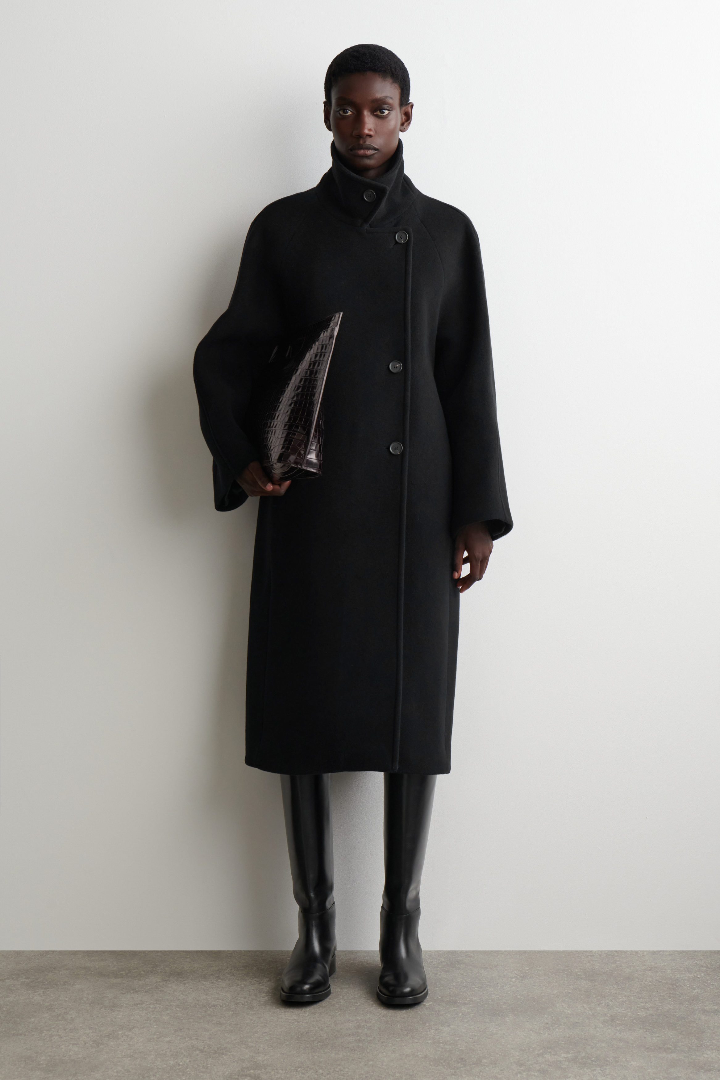 OVERSIZED DOUBLE-BREASTED WOOL LONG COAT - BLACK | COS