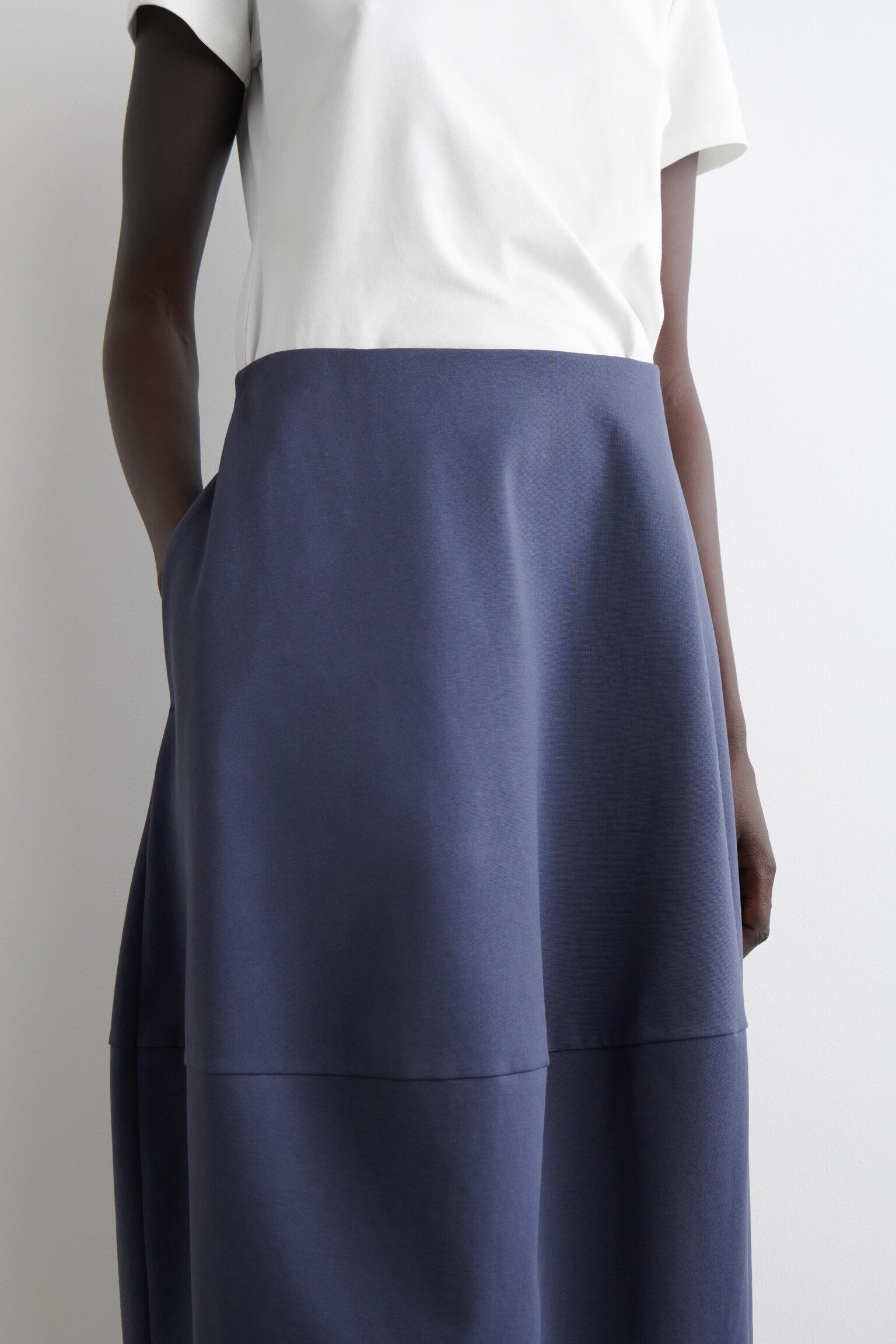 JUPE MIDI SILHOUETTE ARRONDIE EN COTON - BLEU MARINE/NOIR - 4