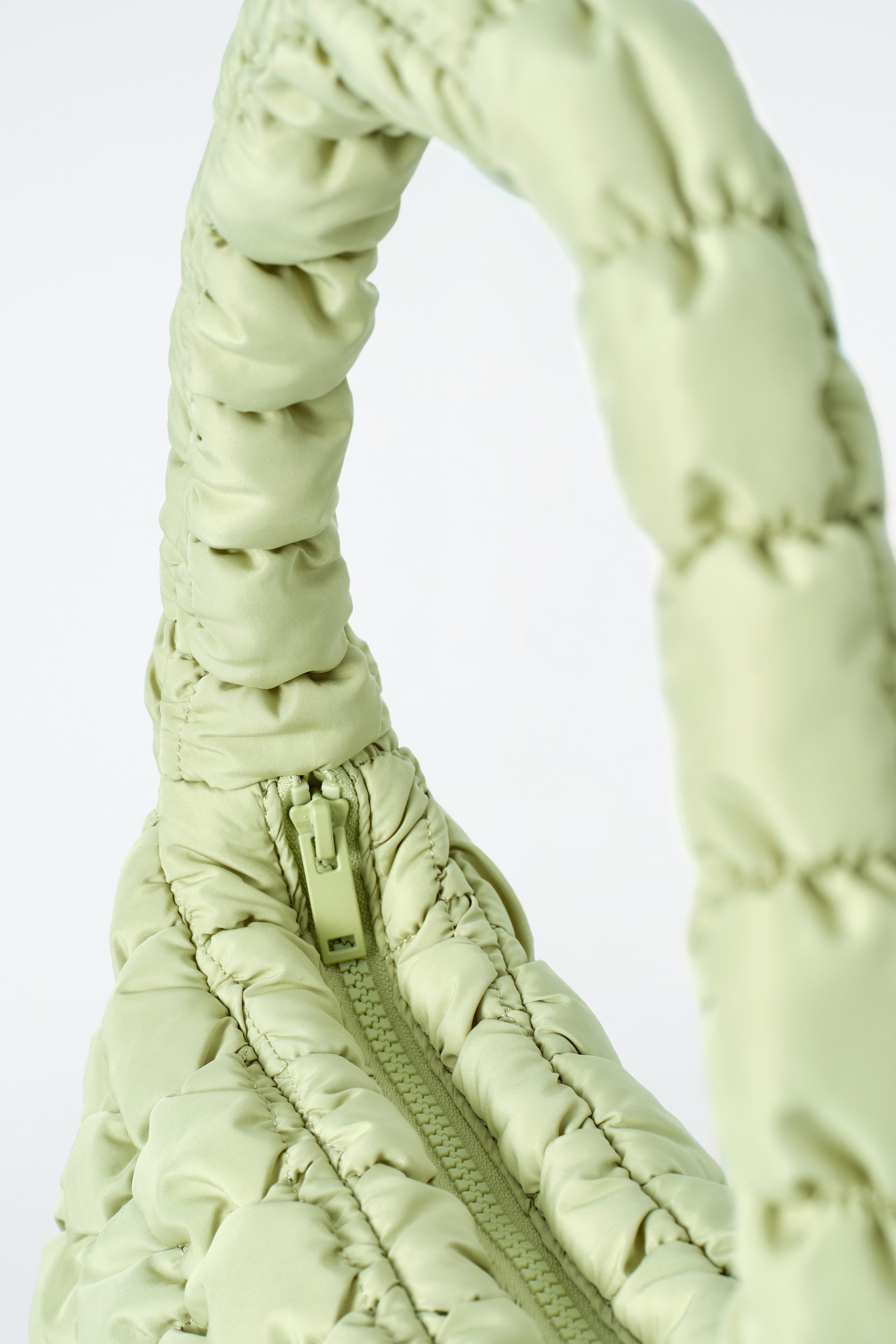 StillMedia/DescriptiveDetail