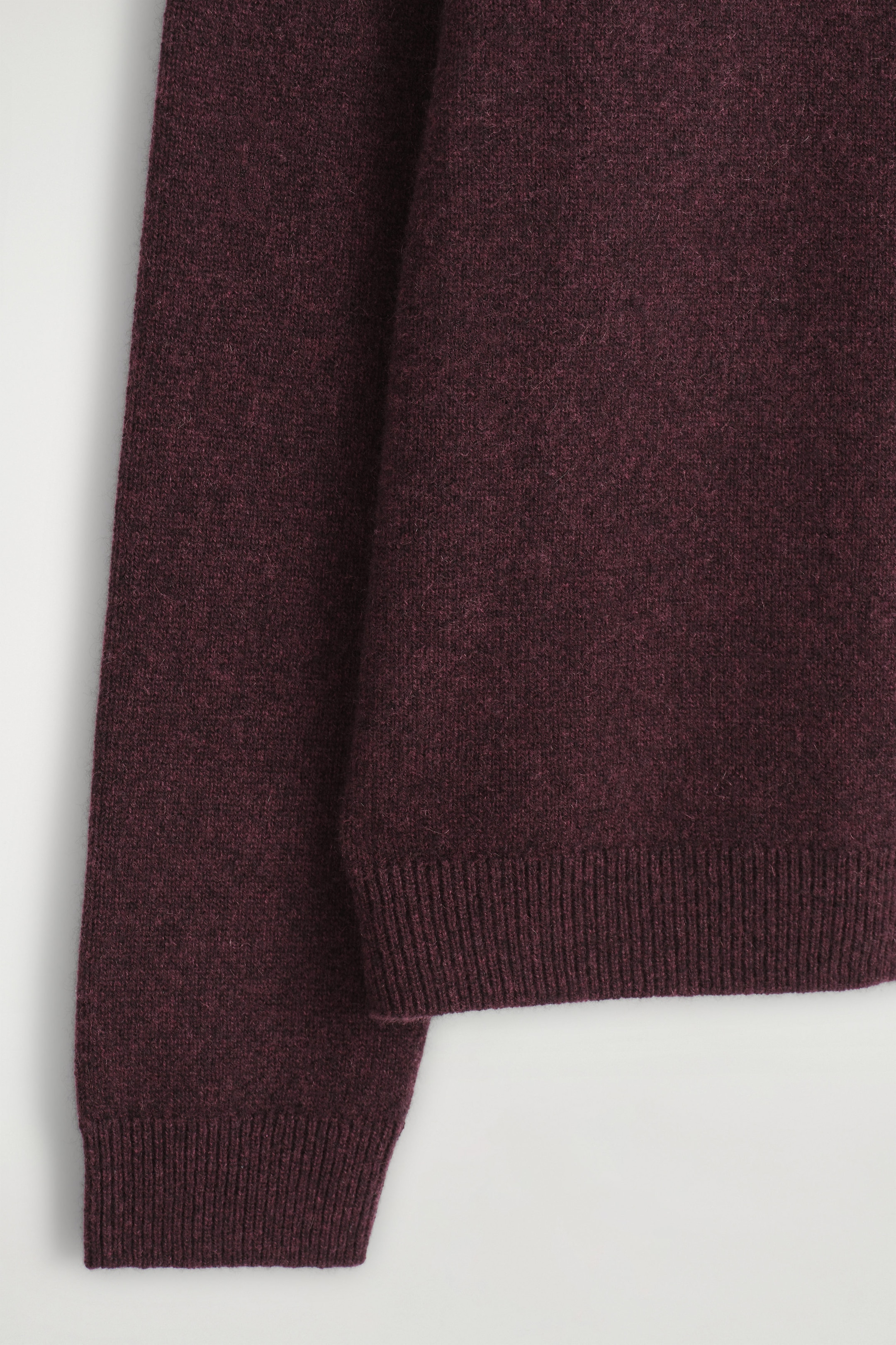 KASCHMIRPULLOVER MIT RUNDHALSAUSSCHNITT