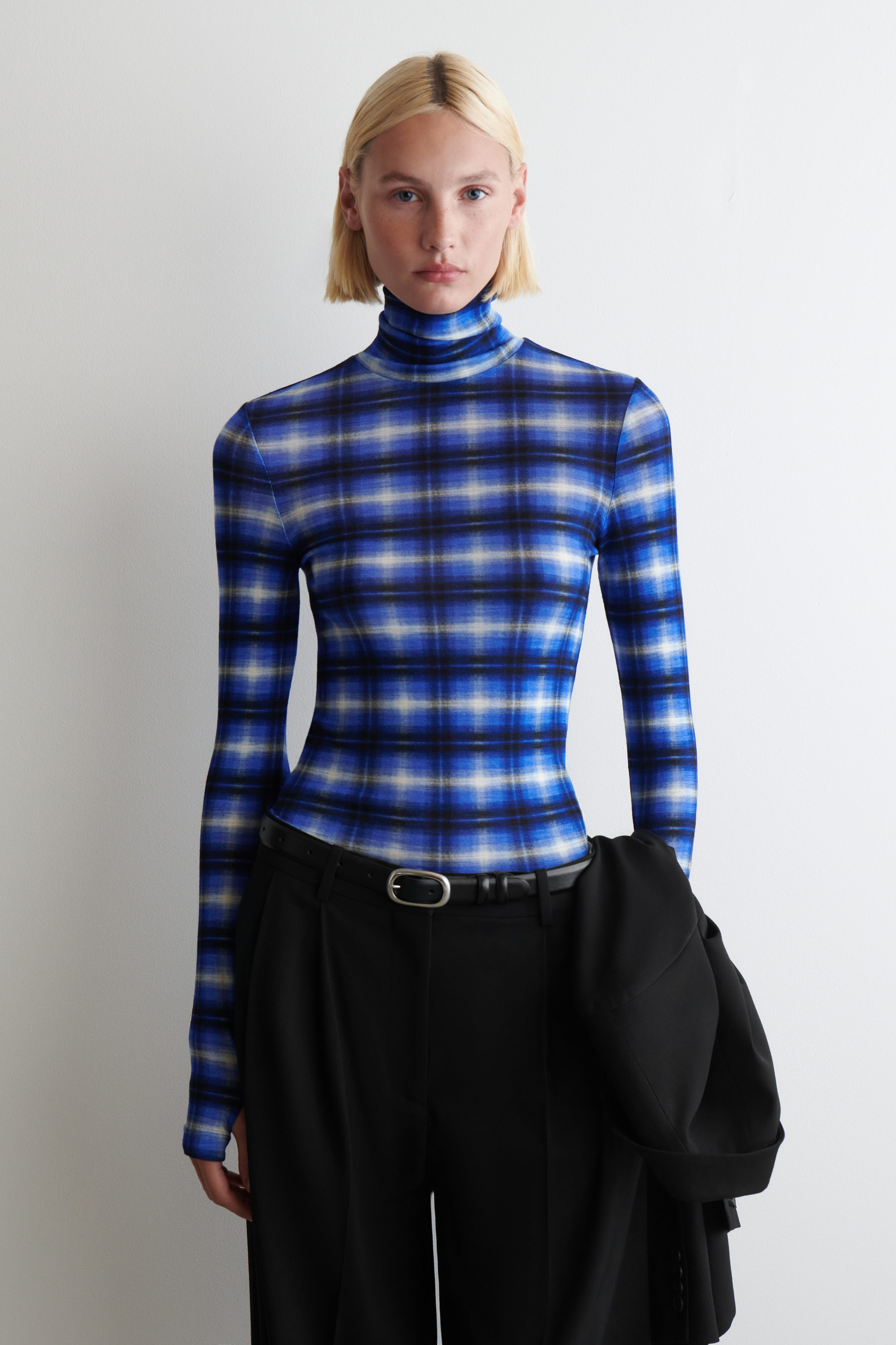 MERINO WOOL HIGH-NECK TOP - BLUE / CHECKED | COS