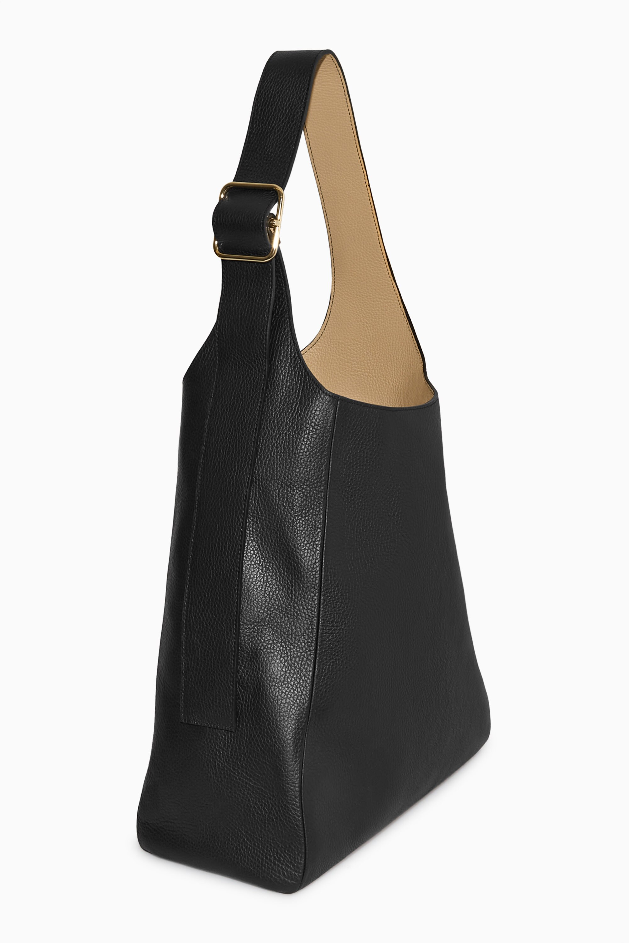 CURVED LEATHER TOTE BAG - BLACK | COS NO