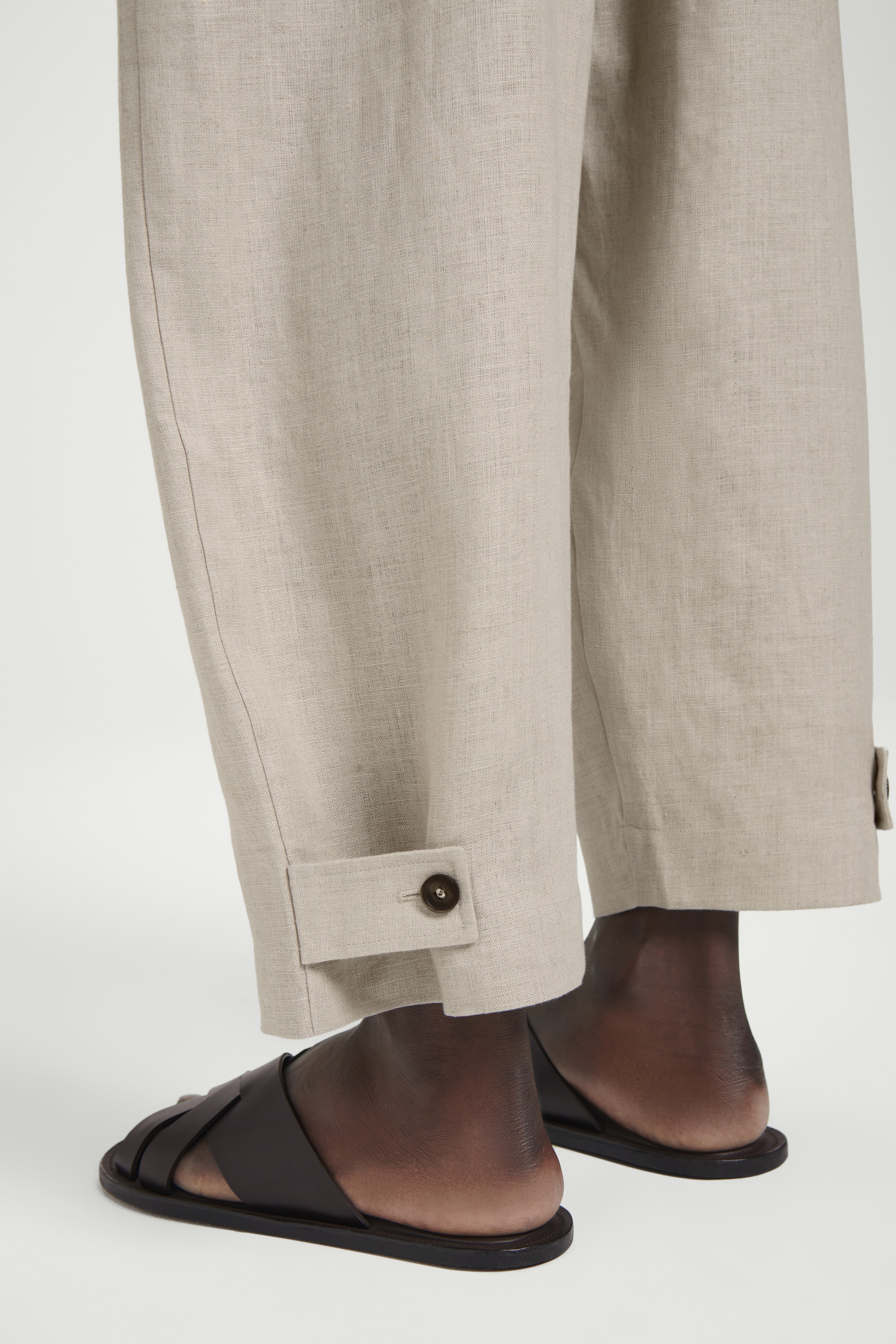 Nagyobb kép megtekintése: LENCSÉS LEN VÁSZON NADRÁG - NATÚR / BEIGE - FÉRFI | H&M HU 5