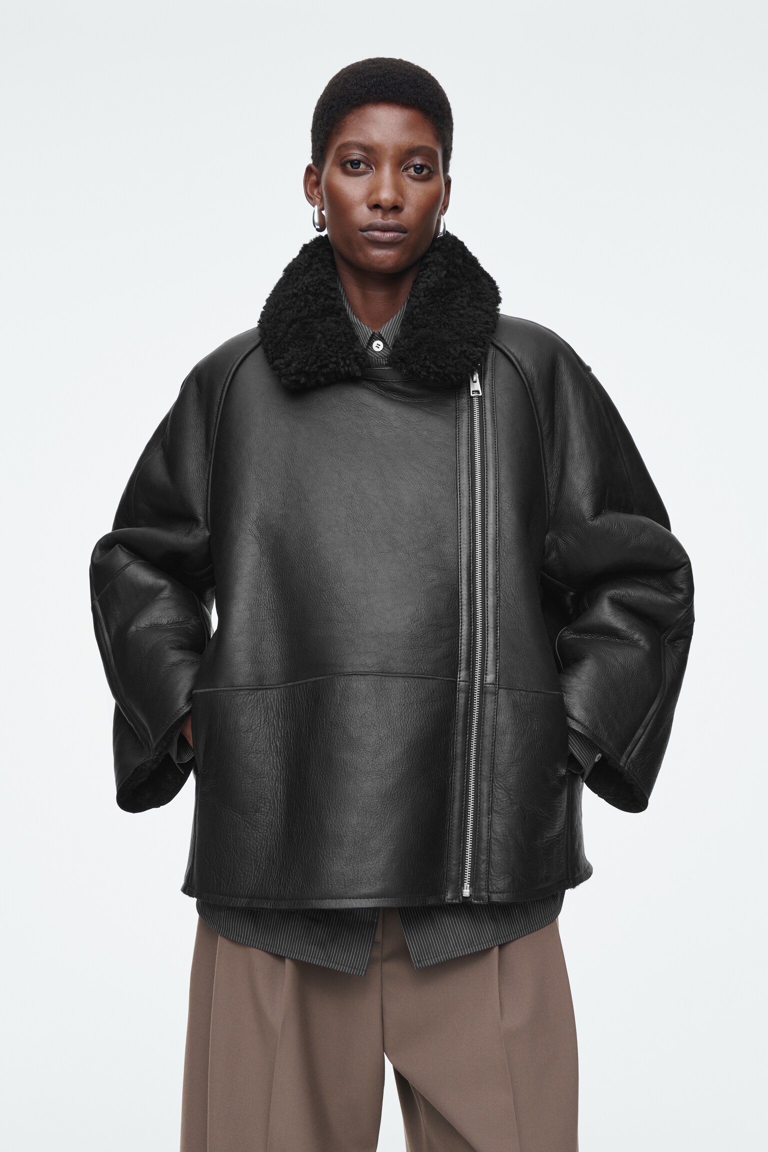 OVERSIZED SHEARLING AVIATOR JACKET - BLACK - 8