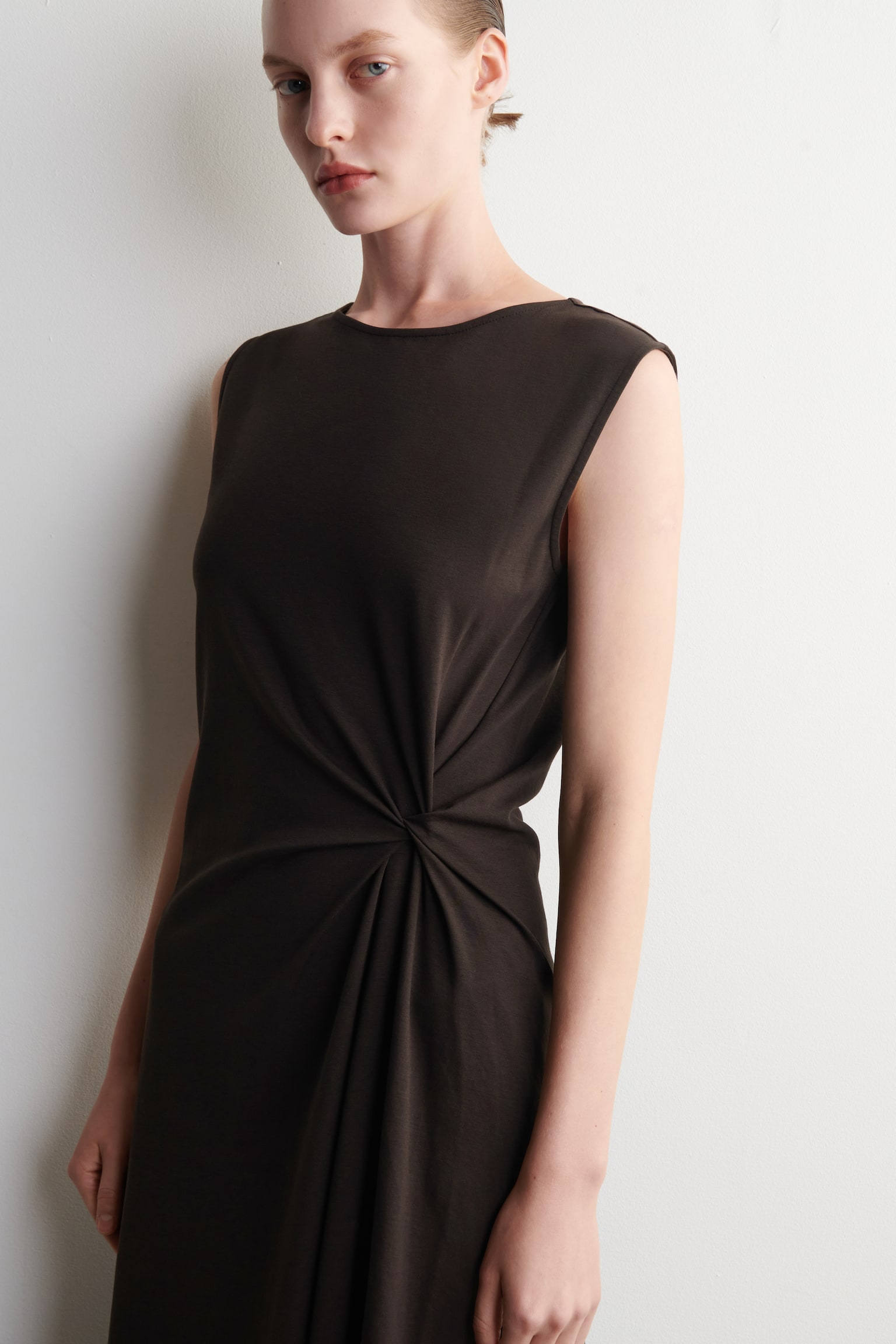 שמלת מידי מבד ג'רז'י עם פיתול - 5