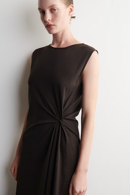 TWIST-DETAIL JERSEY MIDI DRESS — BROWN 4