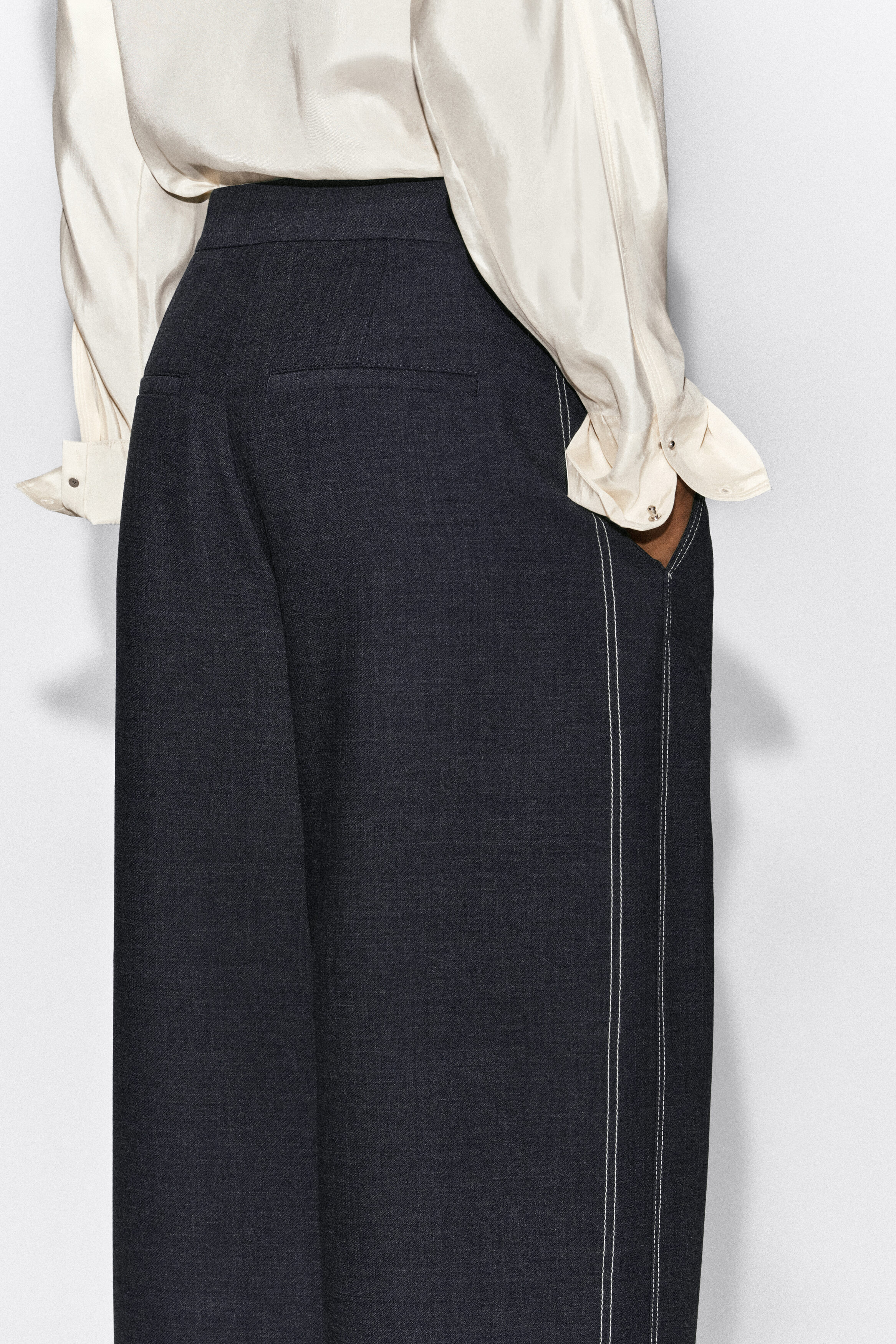 TOPSTITCHED BARREL-LEG PANTS - thumbnail 10
