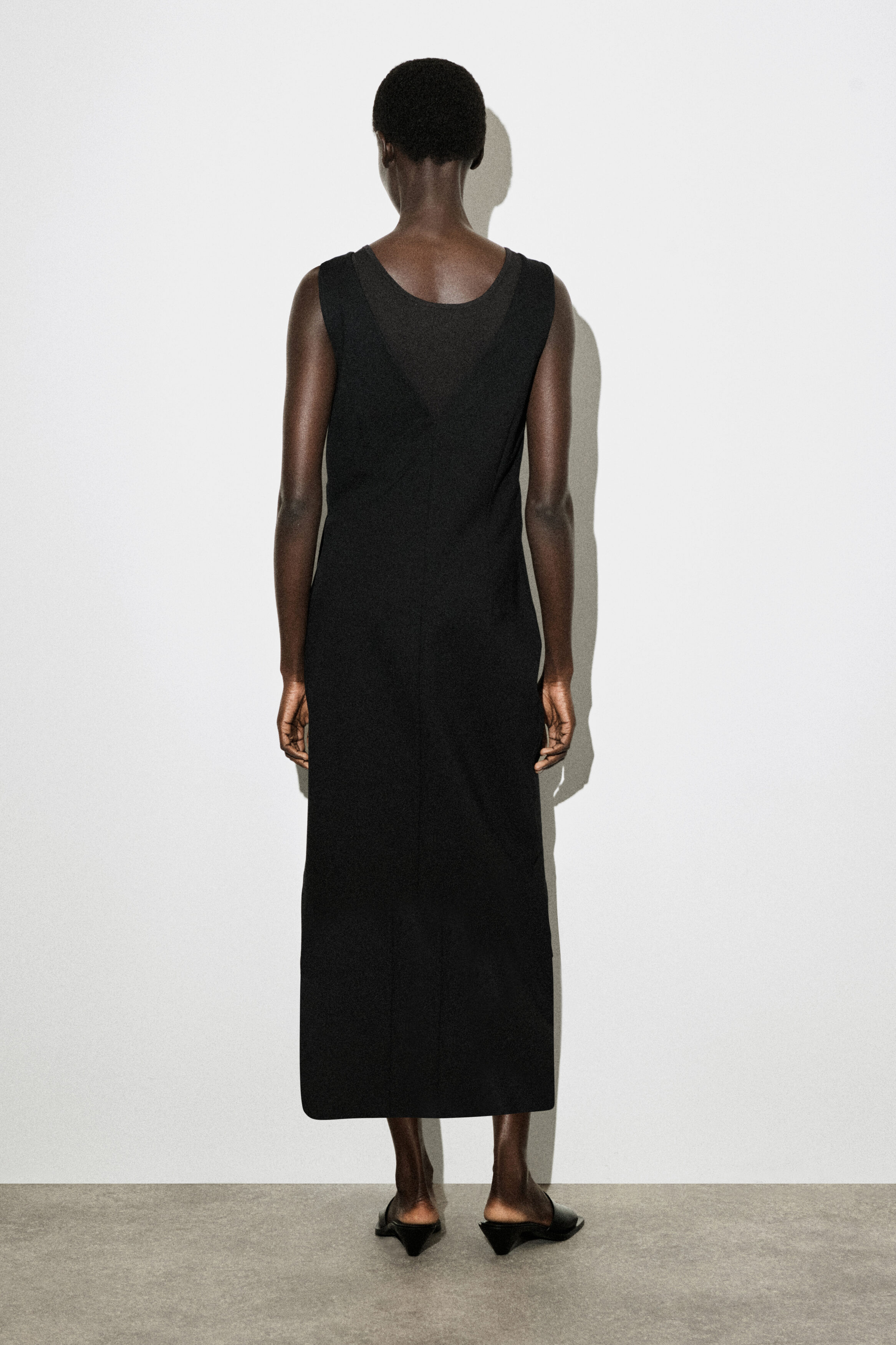 cos deep v neck dress DEEP V-NECK DRESS - BLACK