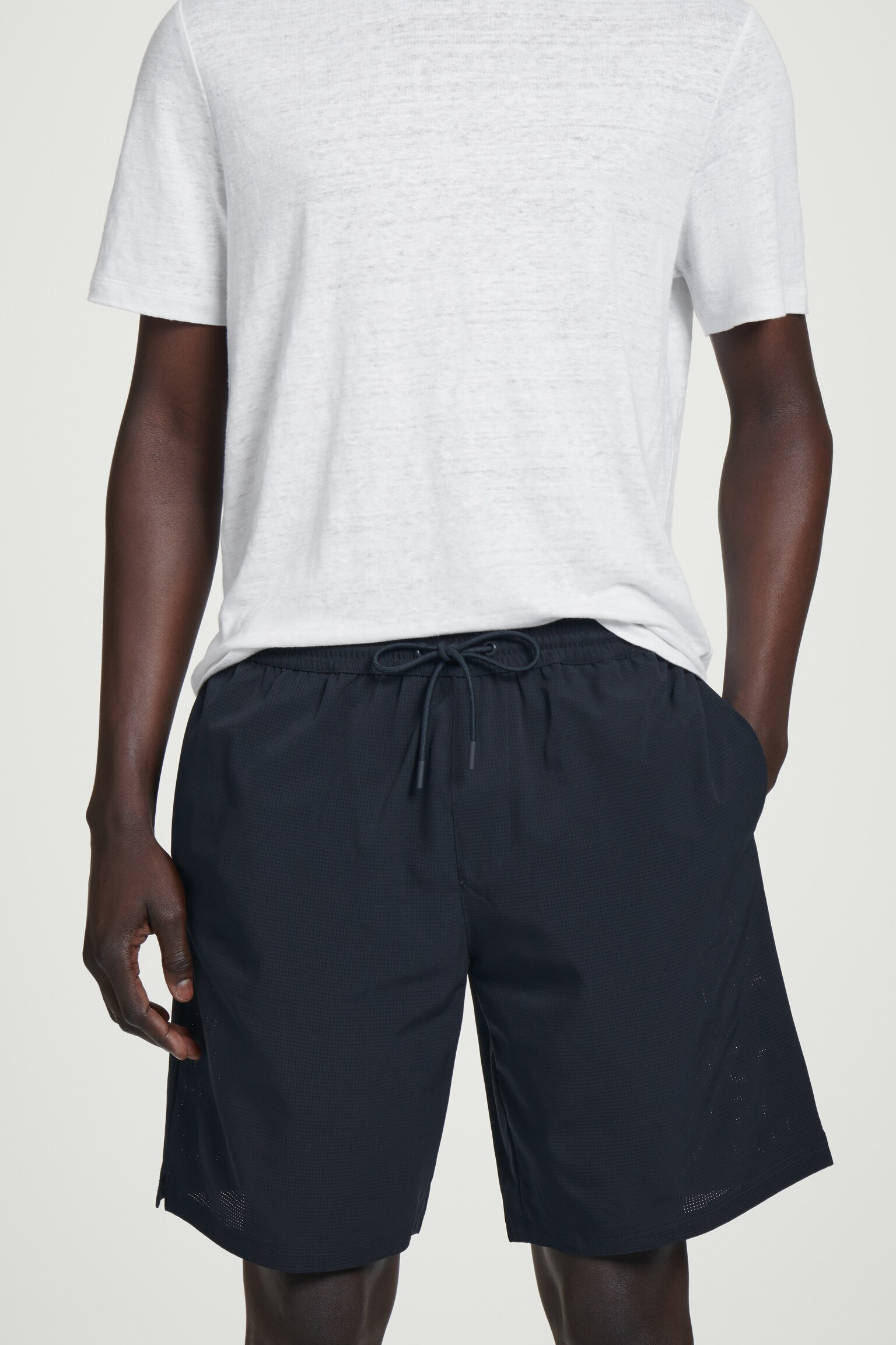 SHORT DE BAIN PERFORÉ - BLEU MARINE - 4