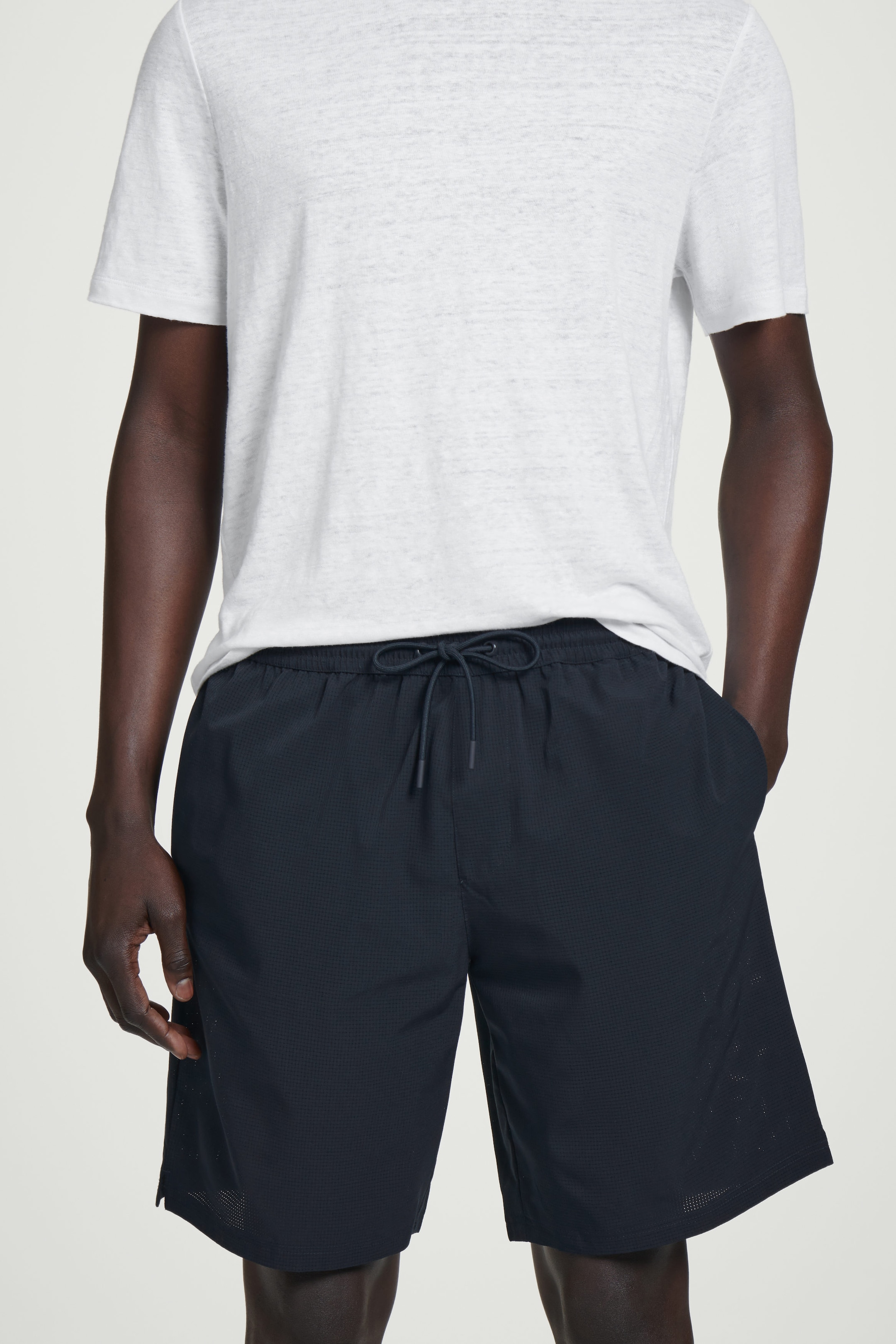 SHORTS DA MARE TRAFORATI