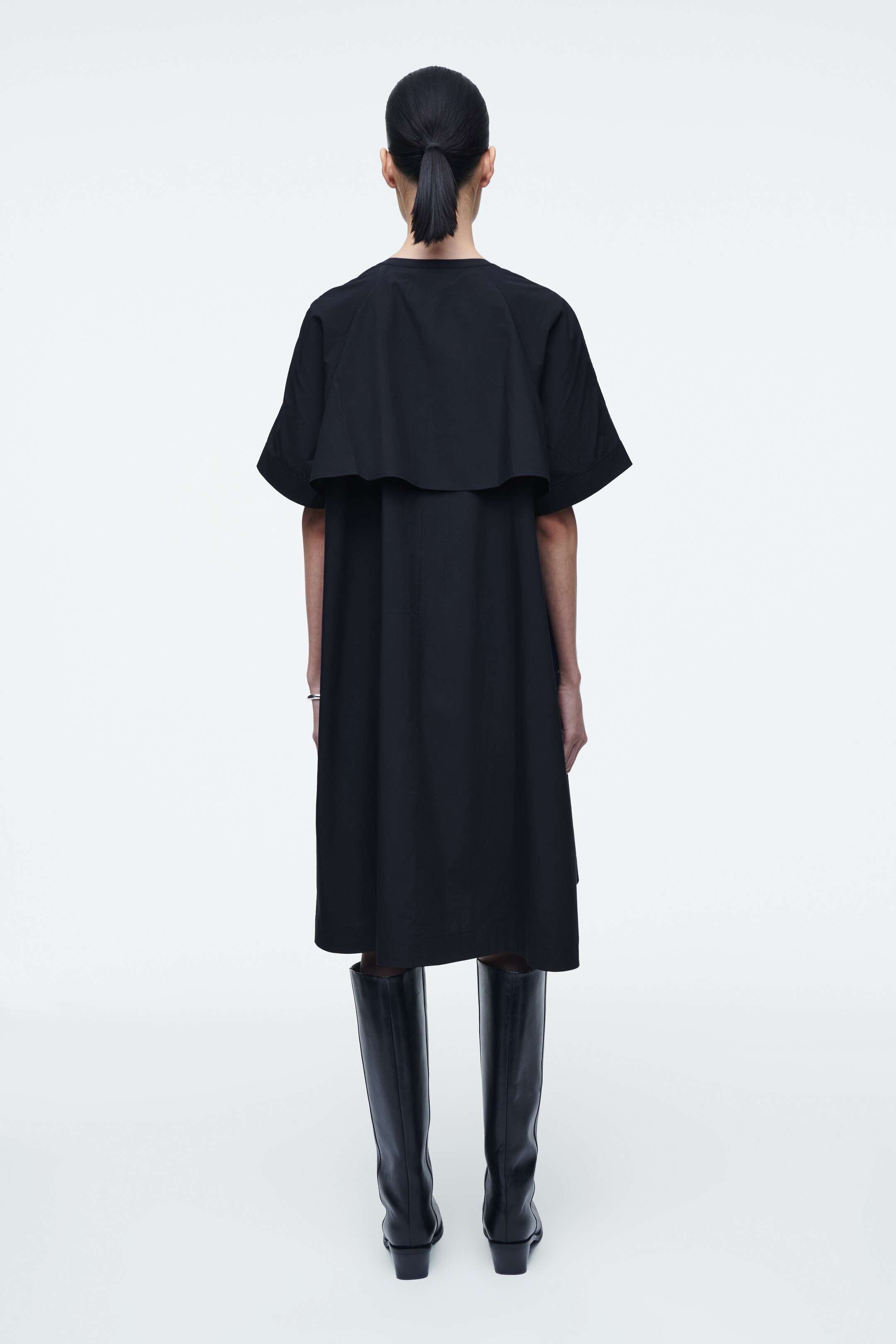 Agrandir l'image: ROBE MIDI OVERSIZE EN POPELINE ÉVASÉE - BLEU MARINE - FEMME | H&M CH 3