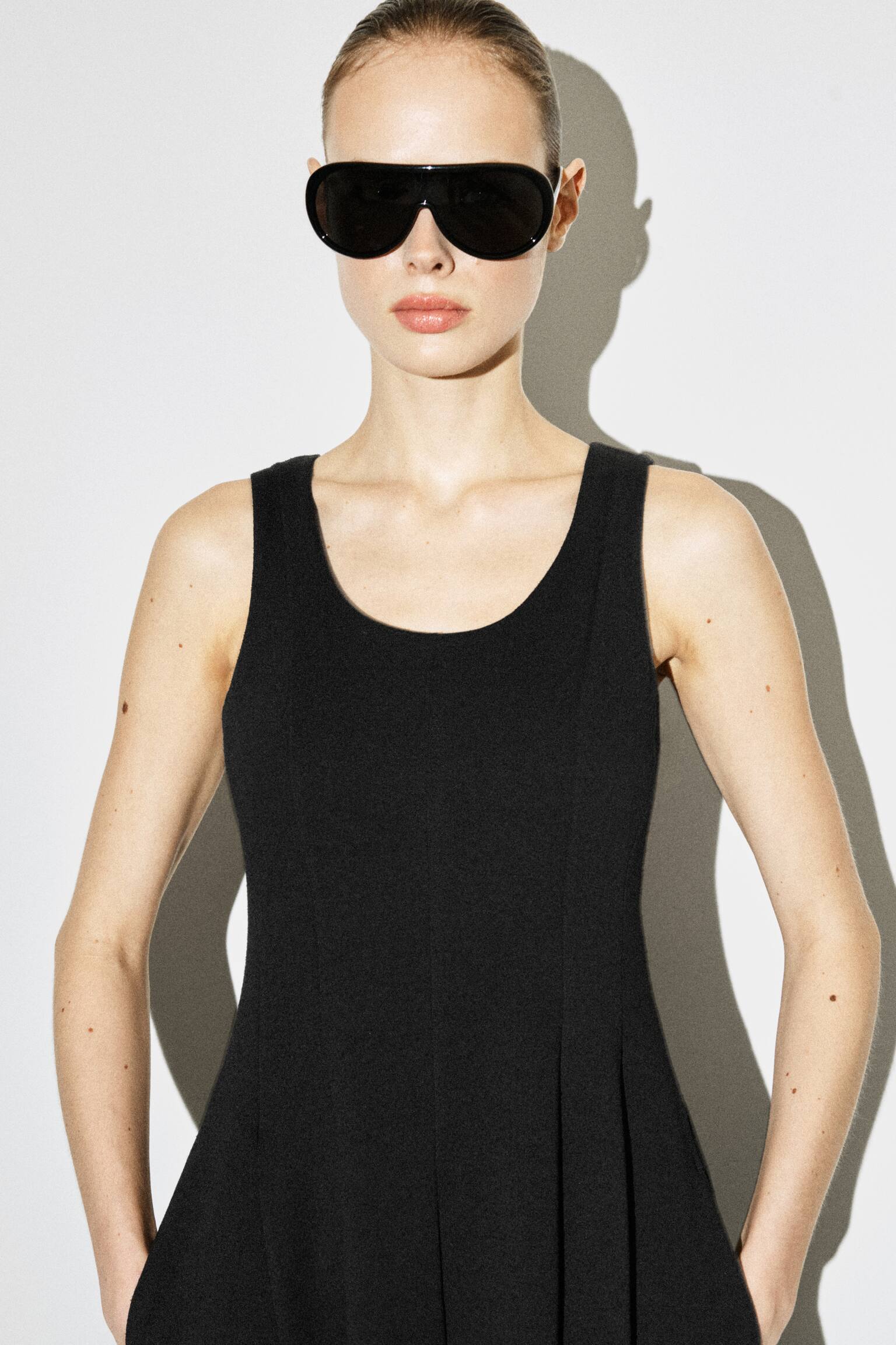 ROBE MIDI SCULPTÉE EN COTON - NOIR/BLANC - 5