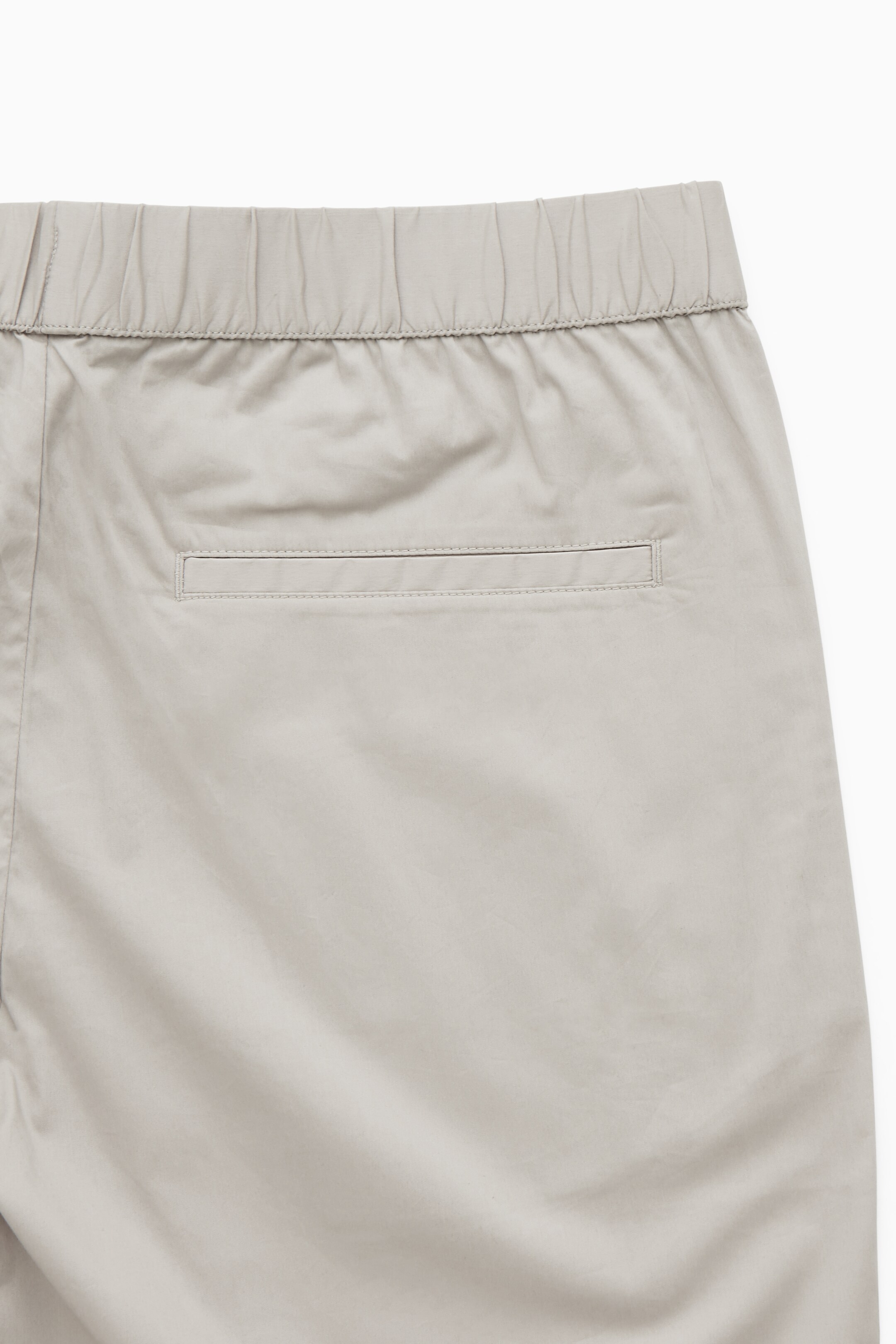 Agrandir l'image: SHORT TAILLE ÉLASTIQUÉE EN COTON MÉLANGÉ - BEIGE - HOMME | H&M CH 2