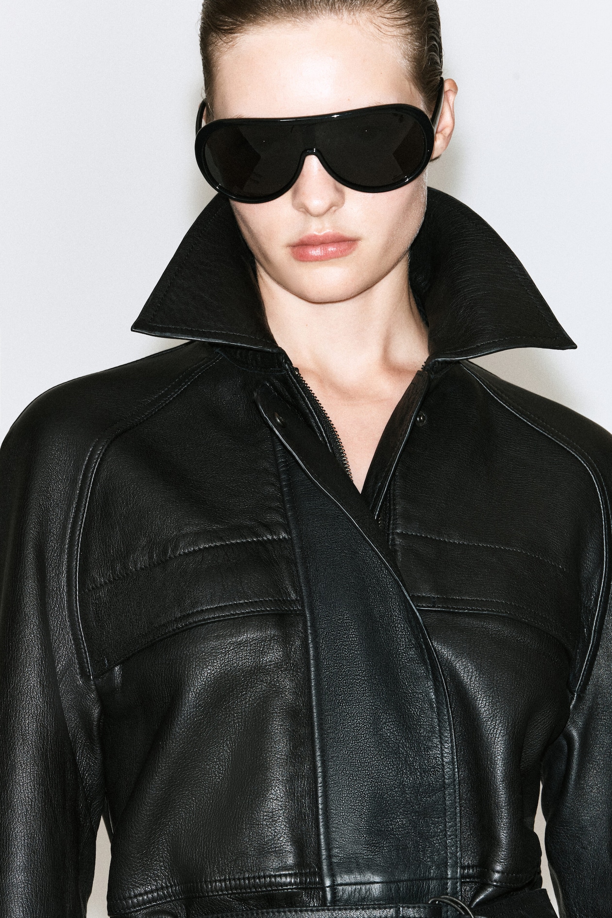 BELTED LEATHER WORKWEAR JACKET — BLACK