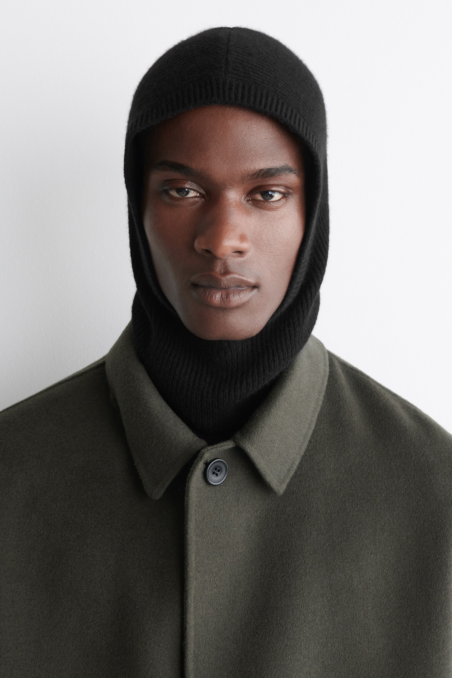 RIBBED WOOL-CASHMERE BALACLAVA - BLACK/BORDEAUX MÉLANGE