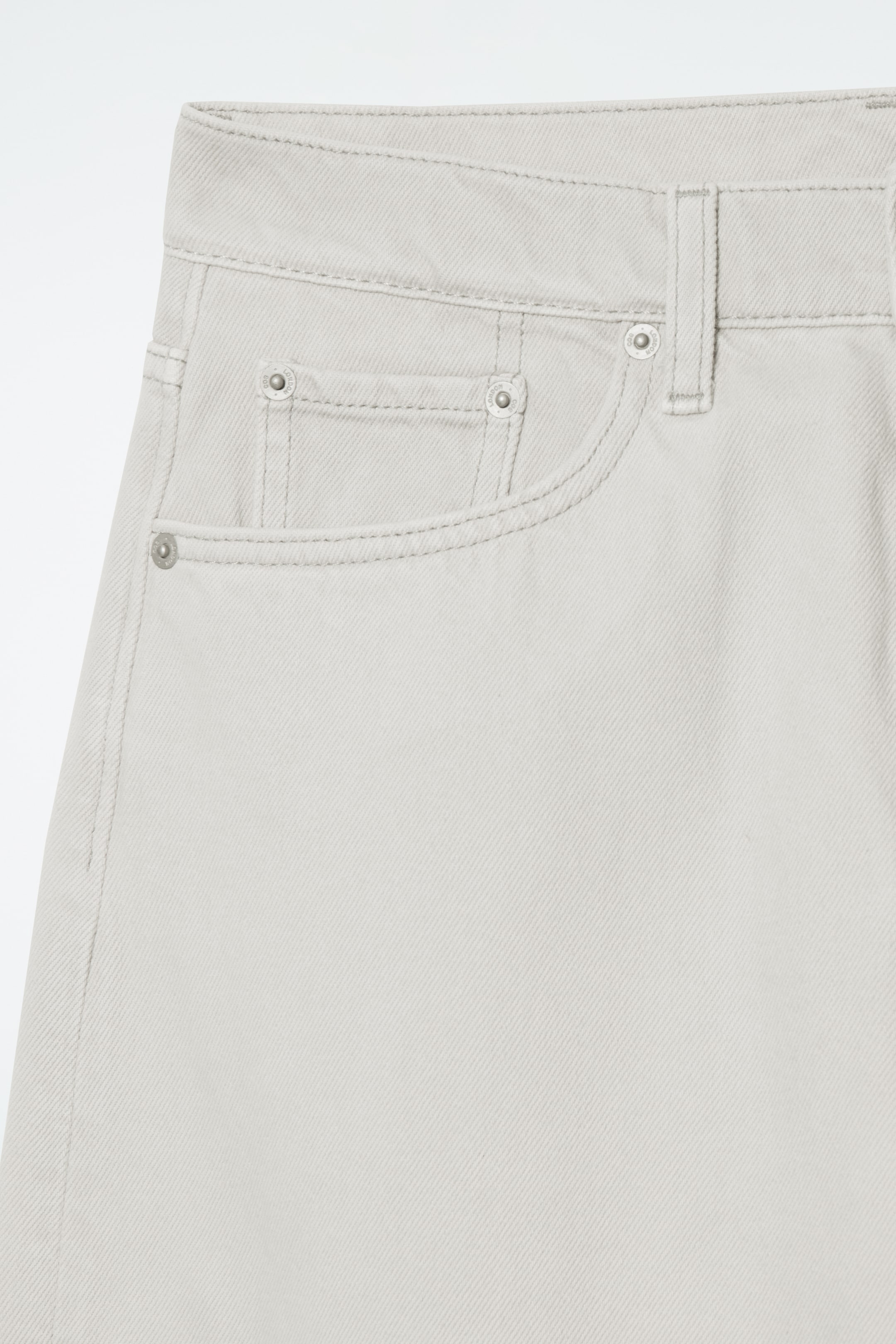 Grösseres Bild ansehen: FACADE JEANS MIT GERADEM BEIN UND UMSCHLAG - Hellgrau - DAMEN | H&M CH 3