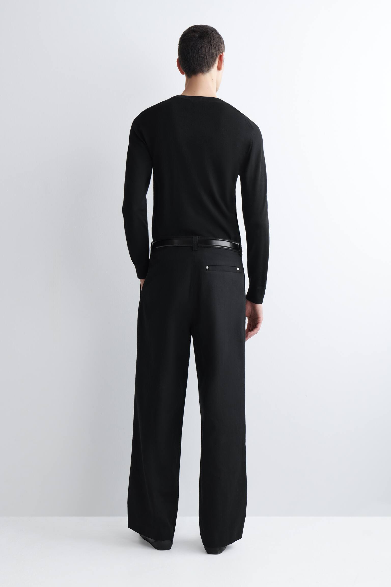 מכנסיים רחבים מקופלים מדנים - שחור - 10