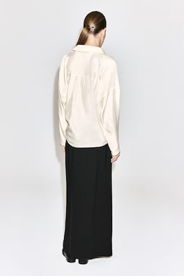 CONTRAST-TIPPED SCULPTED OPEN-COLLAR SHIRT — IVORY 6