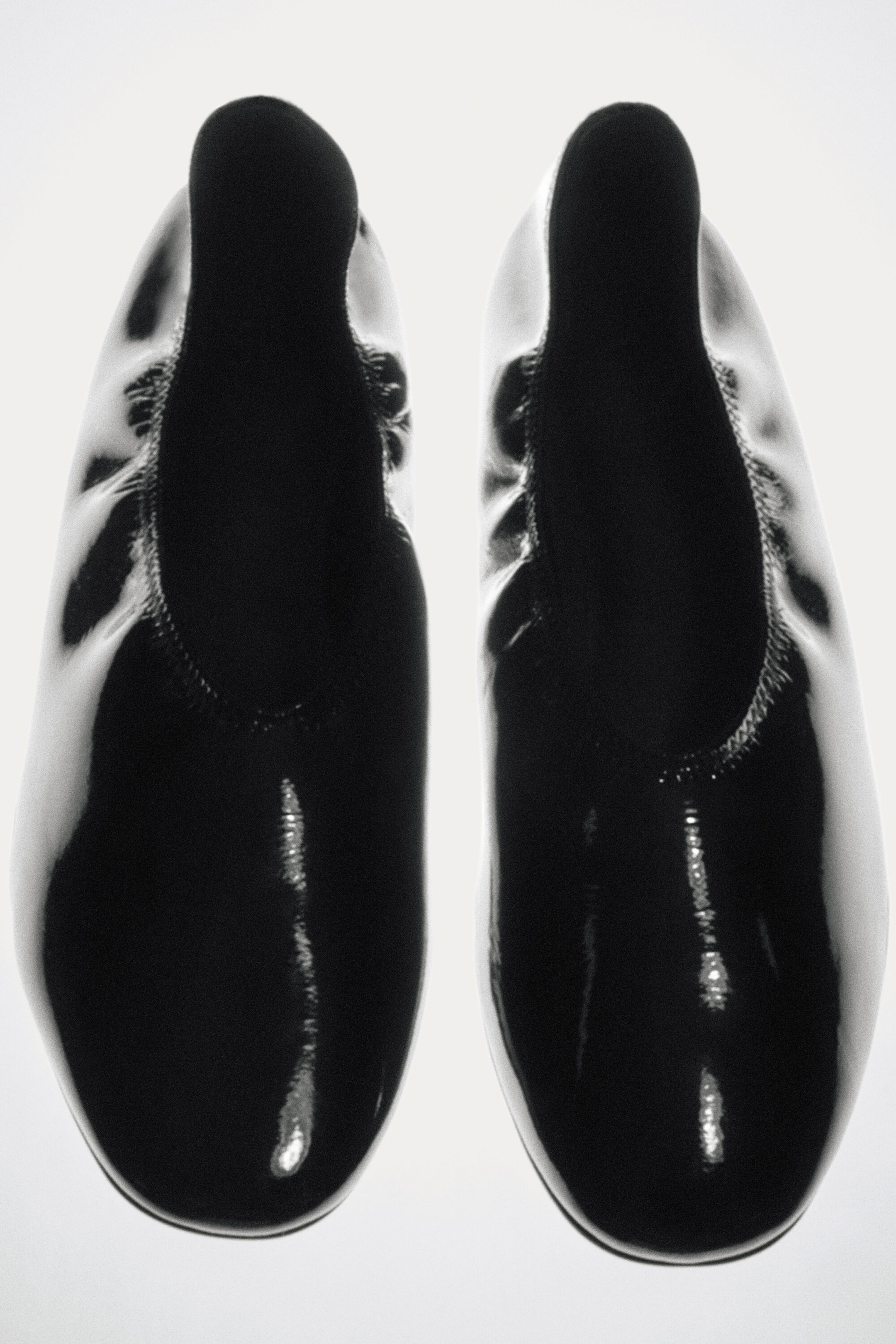 SCHLICHTE BALLERINAS AUS LEDER