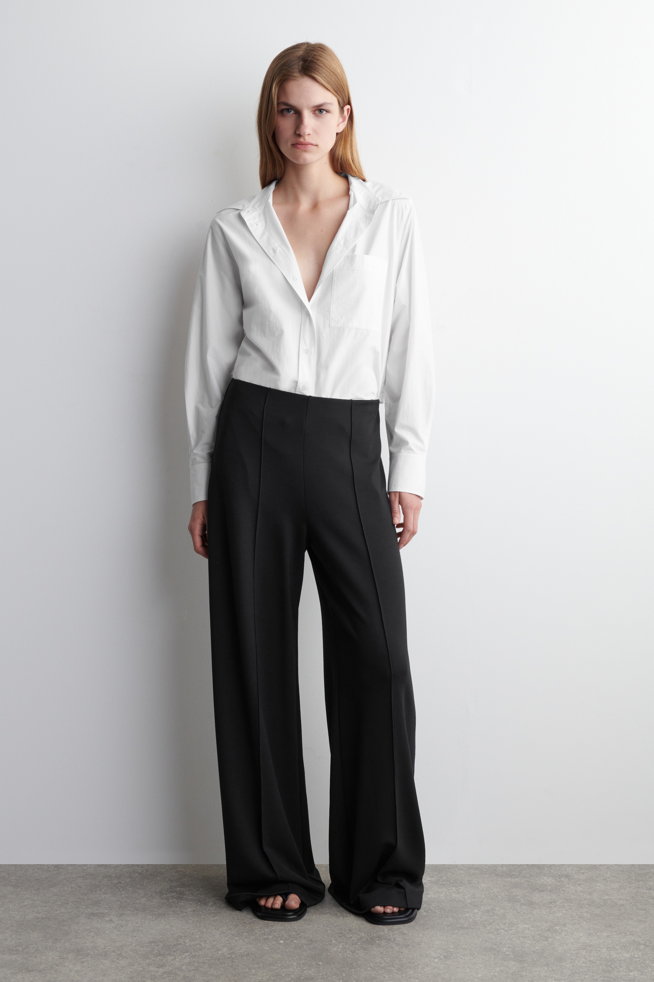 Grösseres Bild ansehen: HOSE AUS JERSEY MIT WEITEM BEIN - SCHWARZ - DAMEN | H&M CH 1