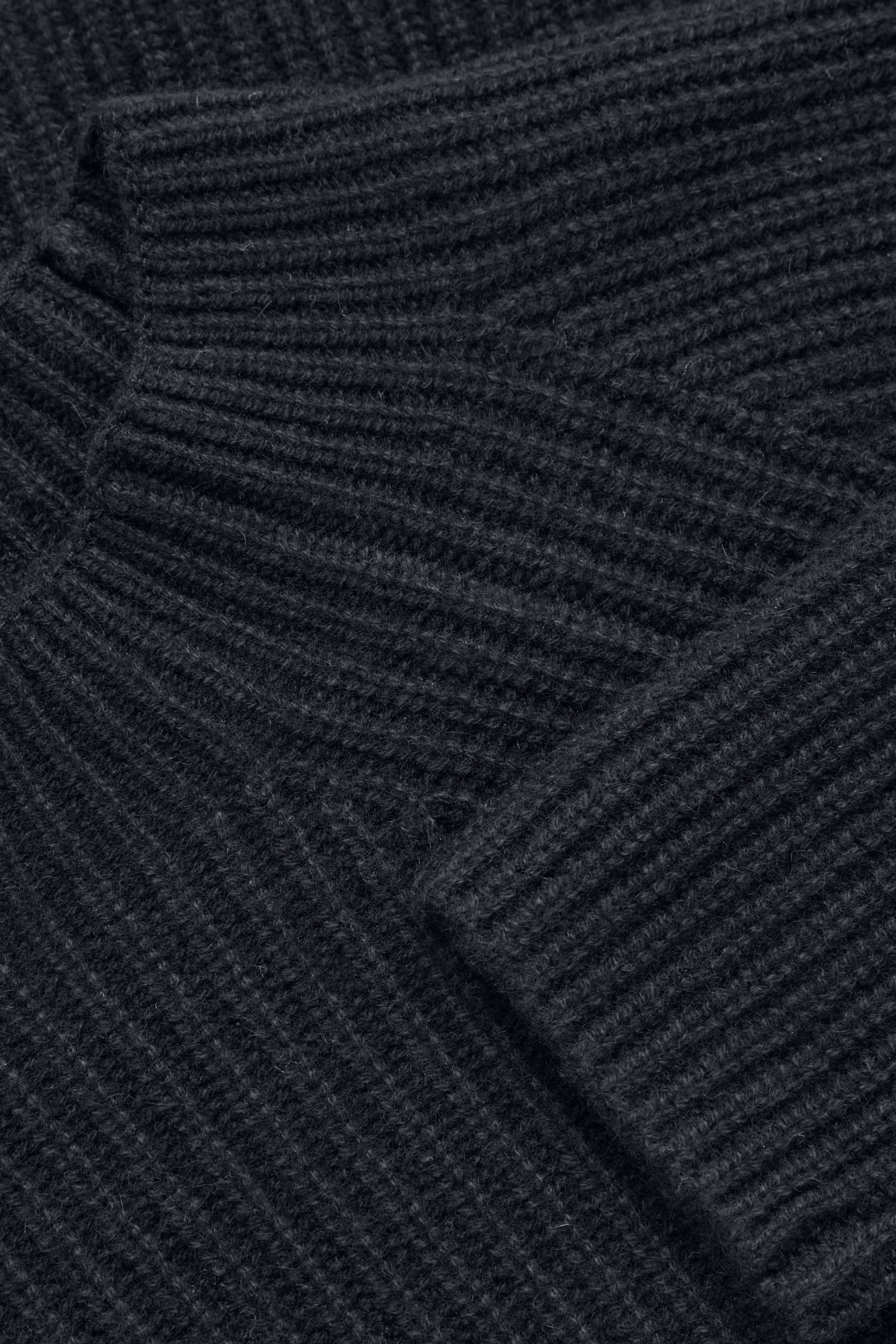 StillMedia/DescriptiveDetail