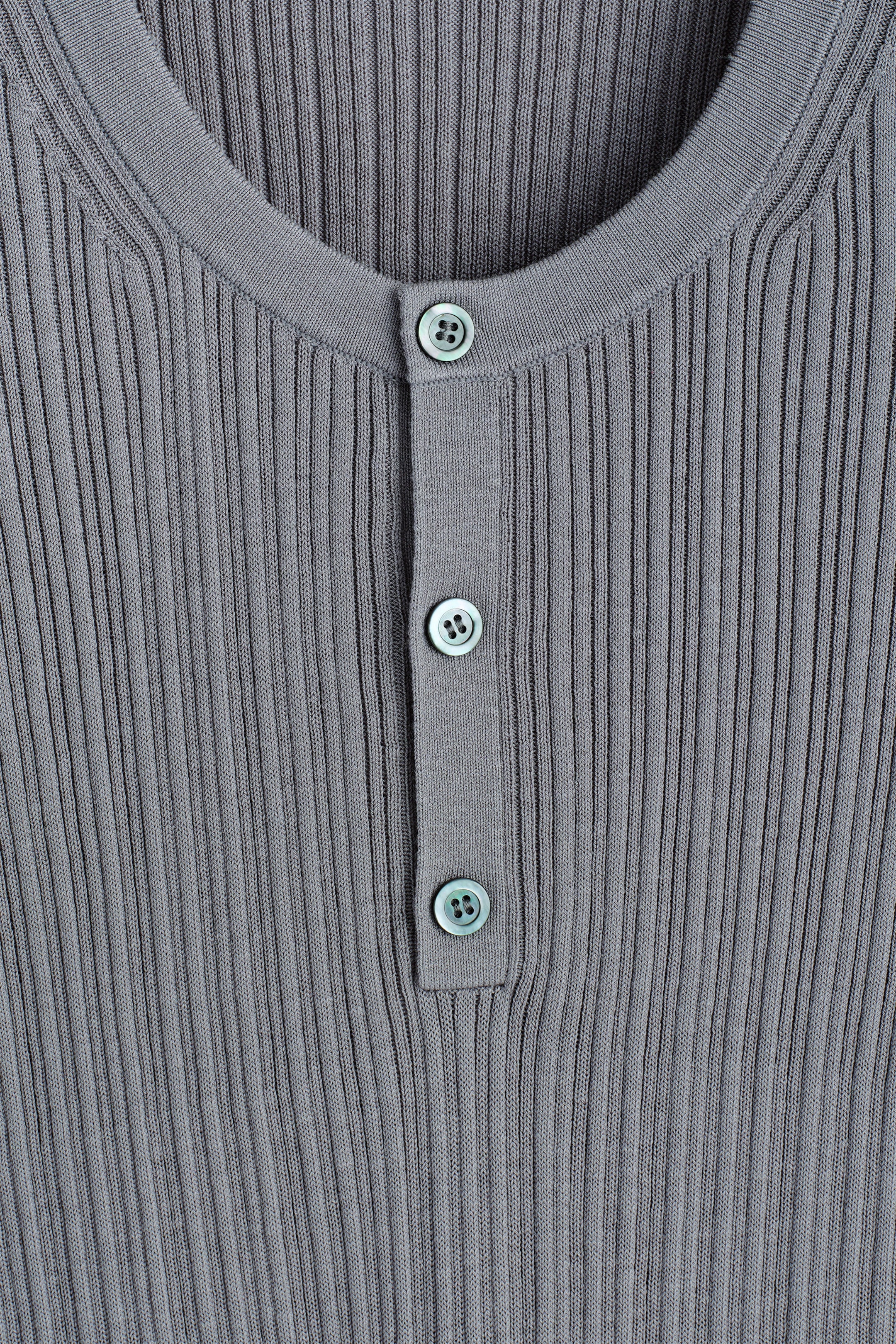 StillMedia/DescriptiveDetail