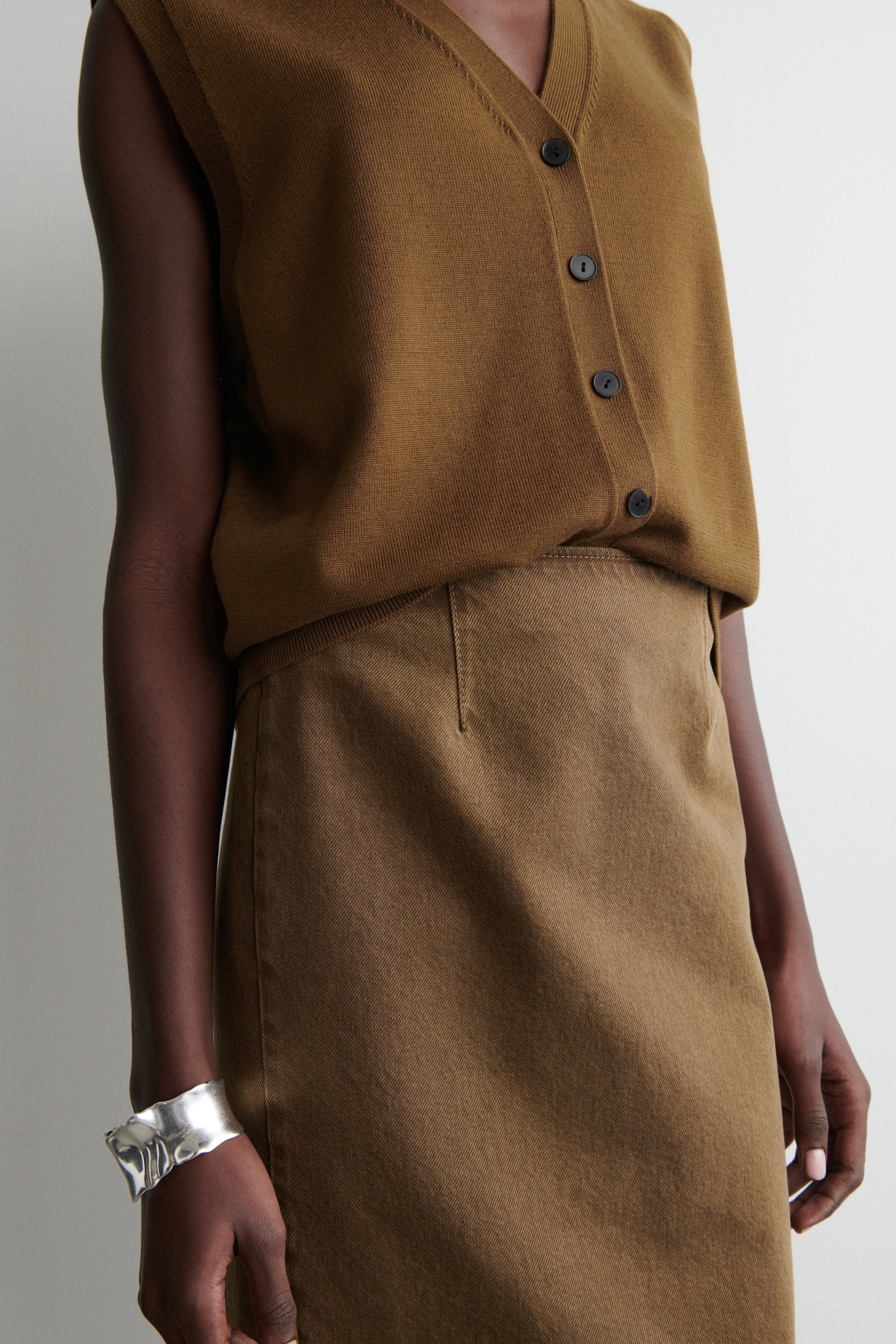 STRAIGHT DENIM MIDI SKIRT - BROWN - 3